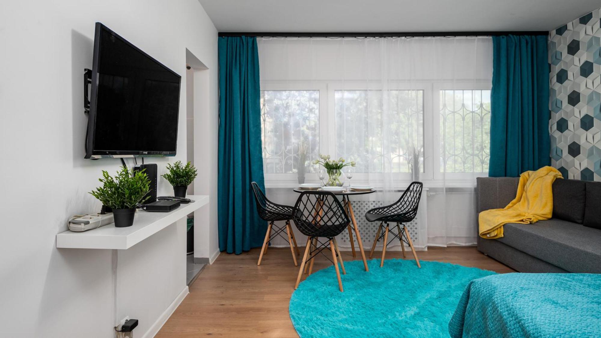 Kasprowicza - Bielany By Sun & Snow