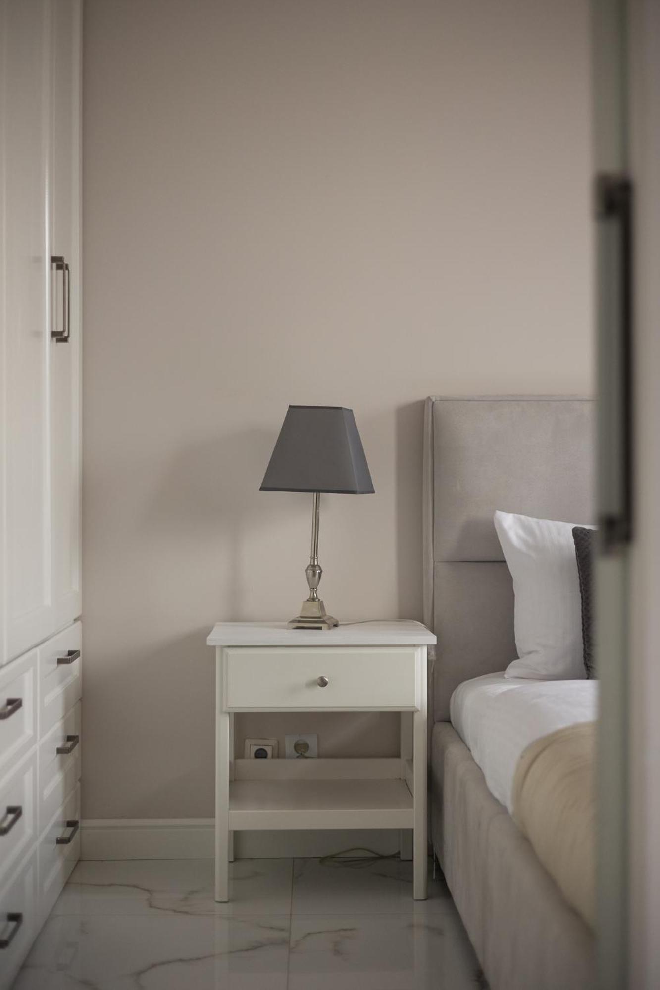 Apartment Chmielna Downtown
