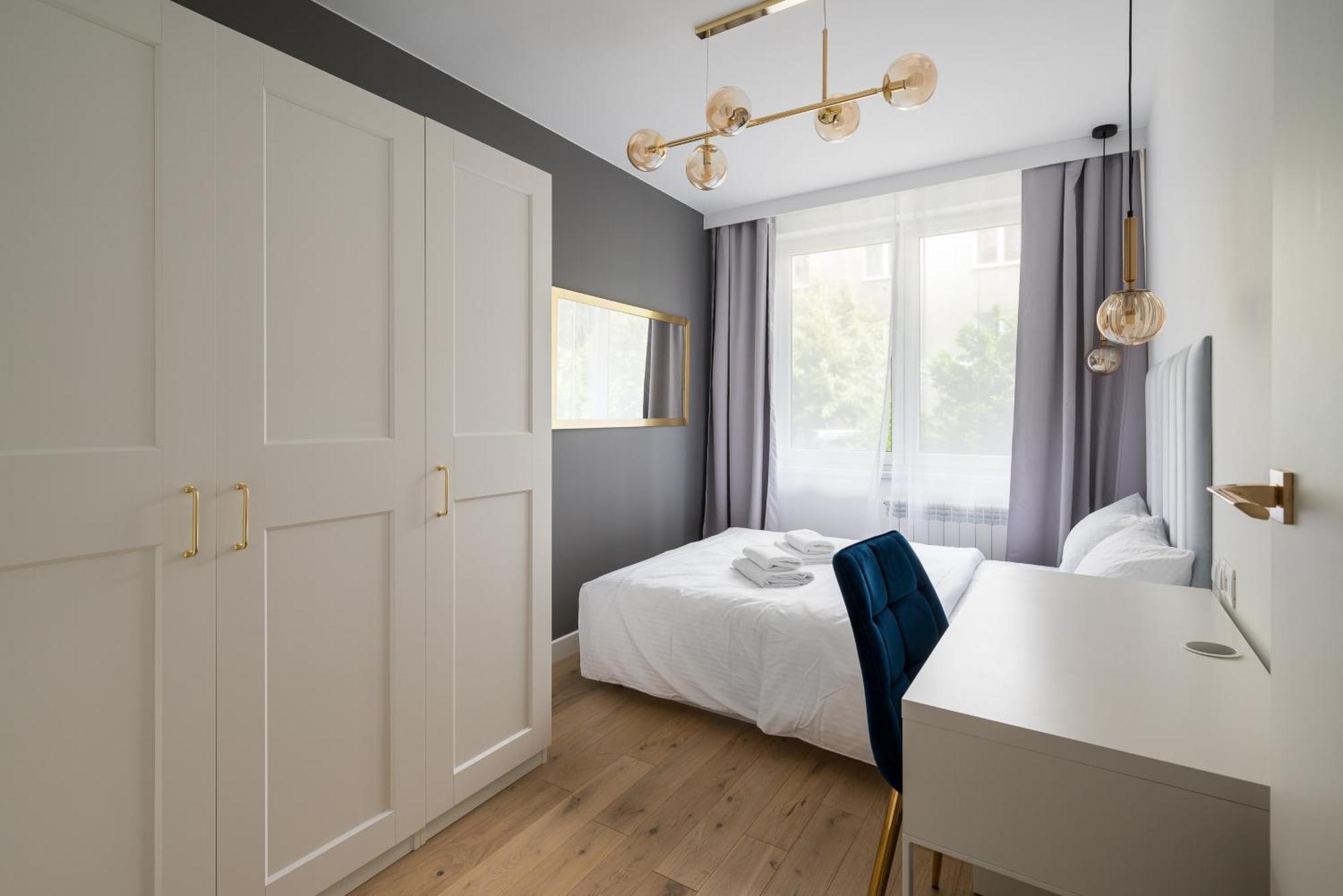 Parkland Deluxe * Warsaw