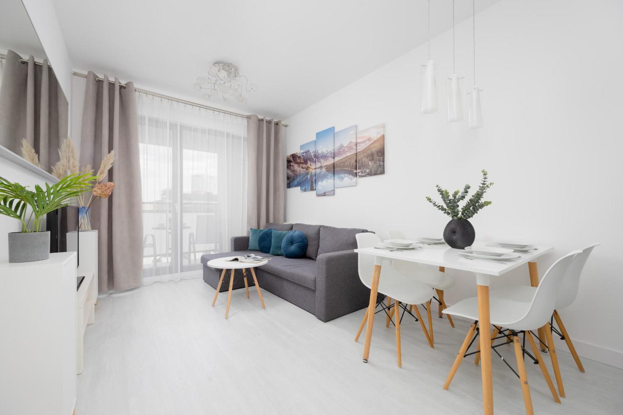 Burakowska 16 Z Balkonem I Parkingiem Warszawska Wola By Renters *
