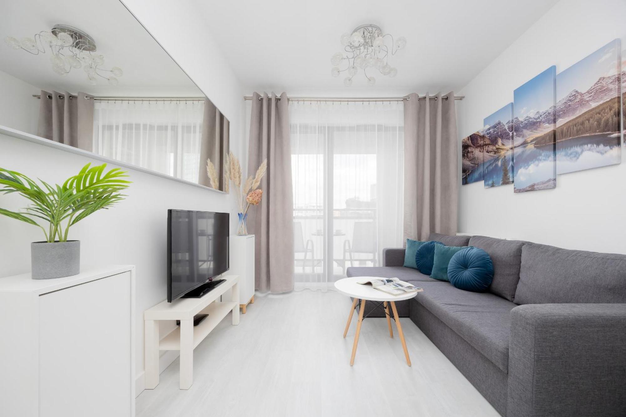 Burakowska 16 Z Balkonem I Parkingiem Warszawska Wola By Renters Apartamento *