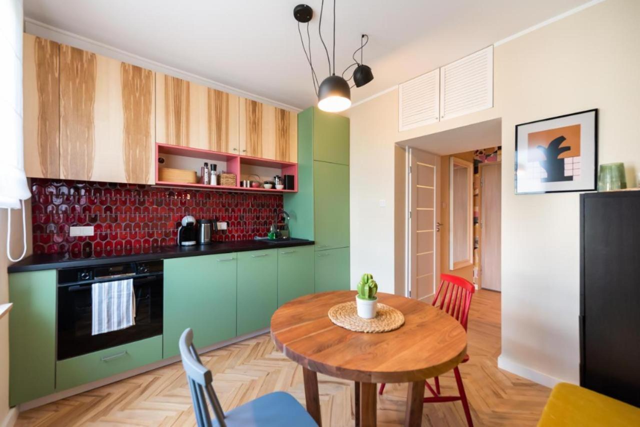 Eclectic Near Old Town Apartment *
