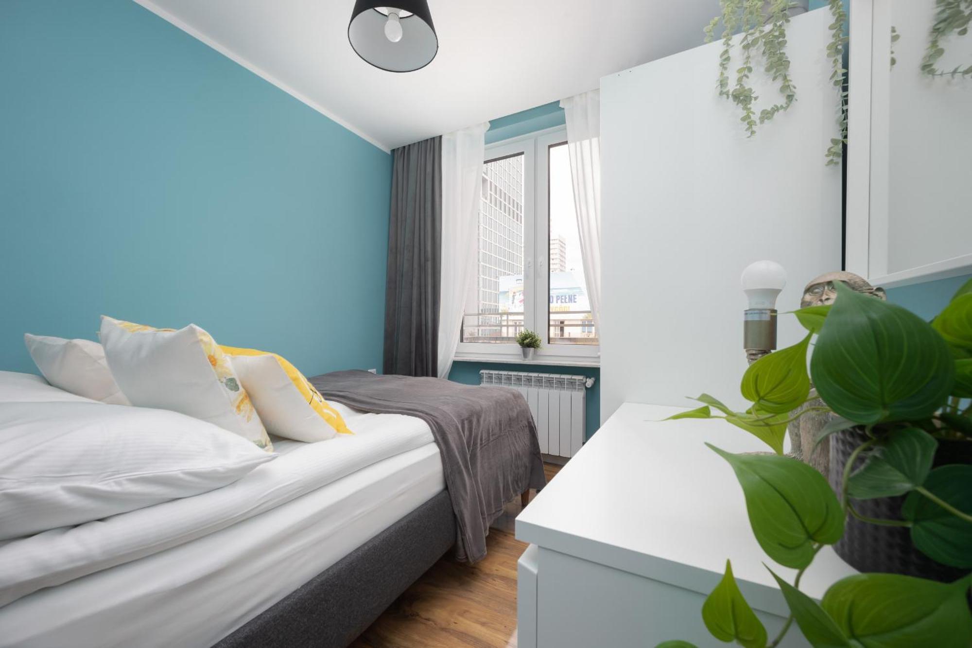 Na Alejach Jerozolimskich Przy Palacu Kultury I Nauki By Renters *