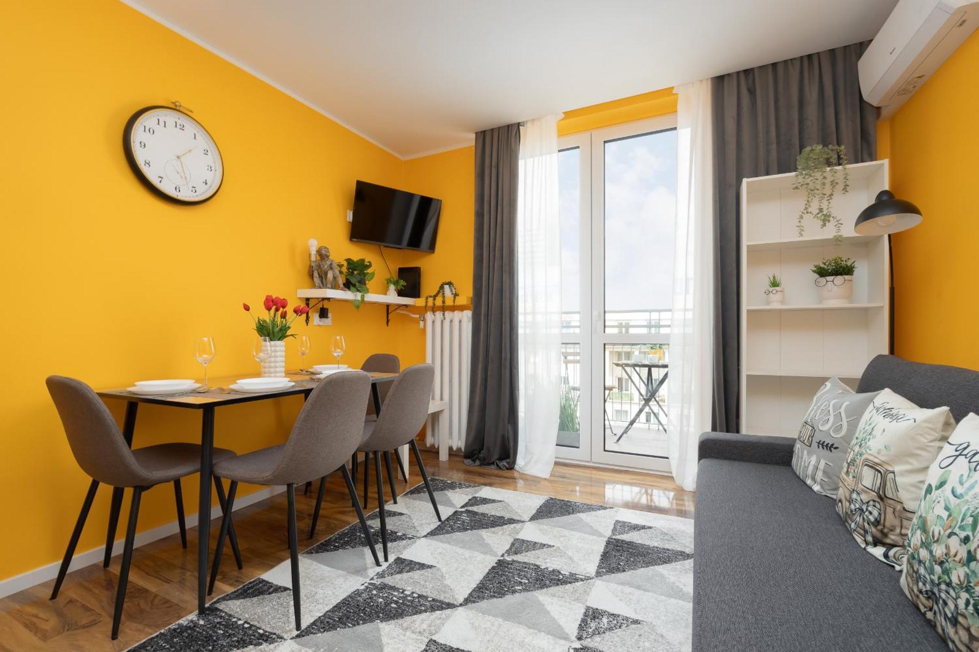 Apartment Na Alejach Jerozolimskich Przy Palacu Kultury I Nauki By Renters