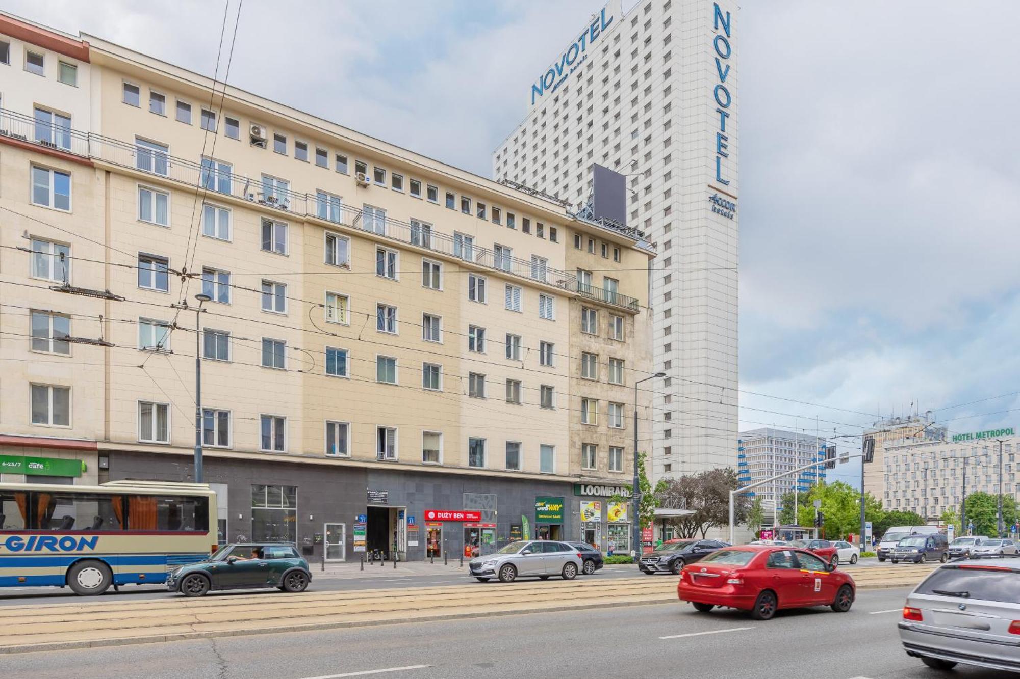 Na Alejach Jerozolimskich Przy Palacu Kultury I Nauki By Renters Apartment