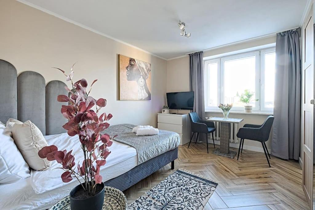 Privilage Your At Emilii Plater 55 Warsaw