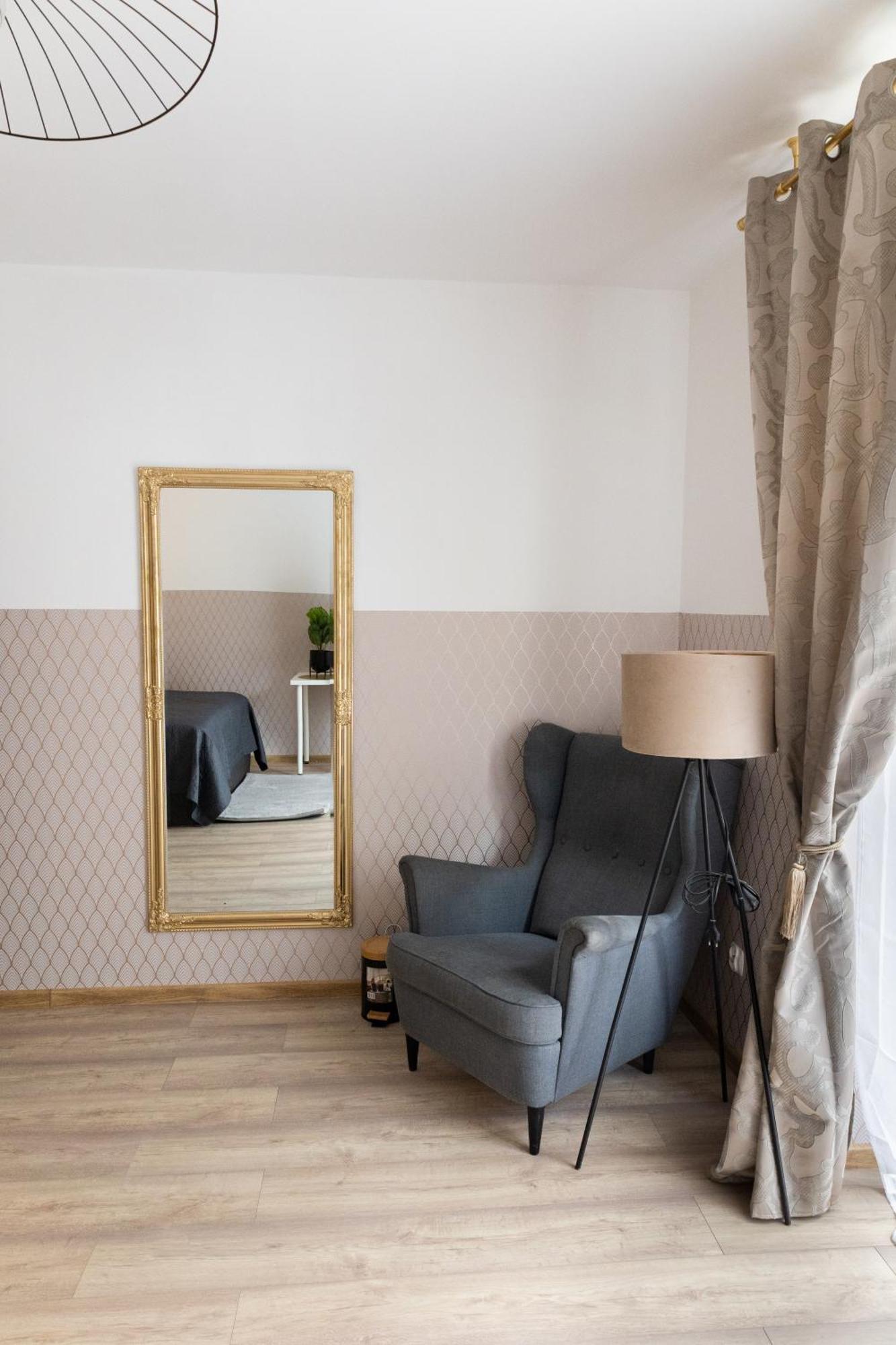 Guest house Clicktheflat Zurawia Street