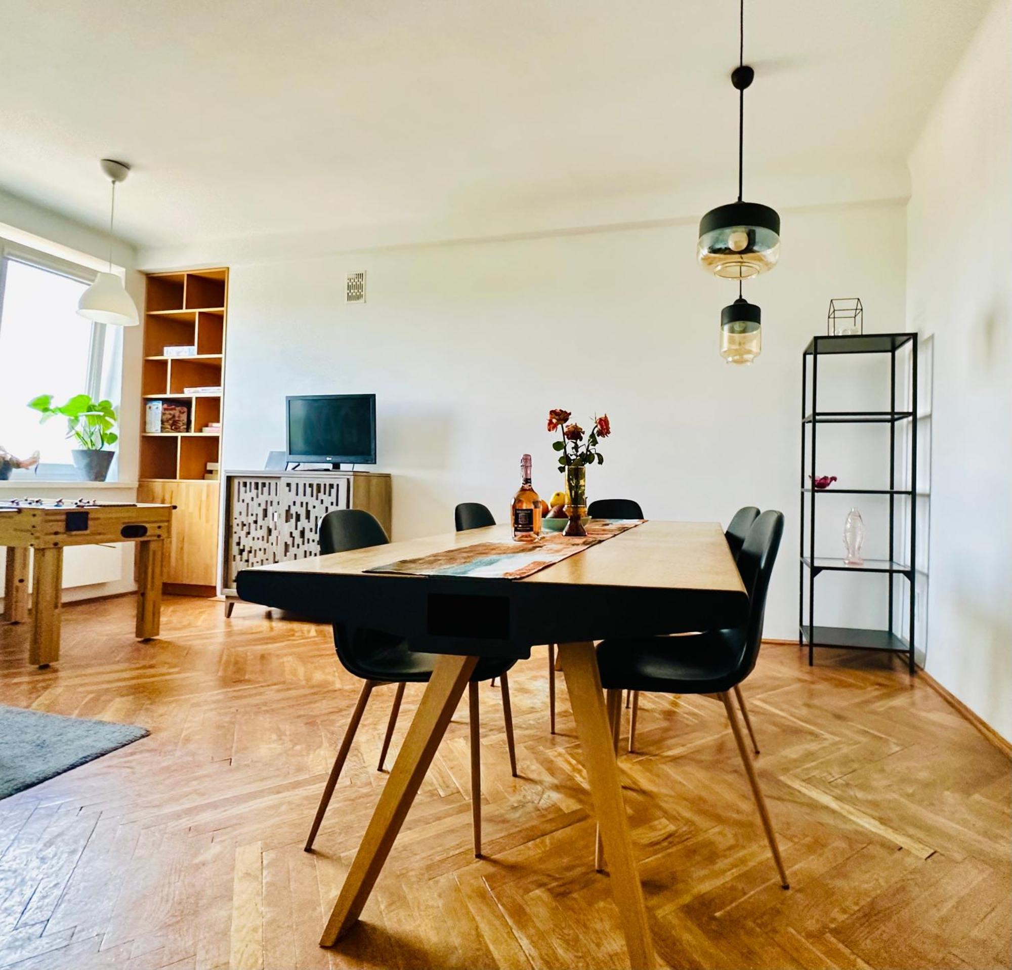 Z Widokiem Na Palac I Kosciol. Apartment Warschau