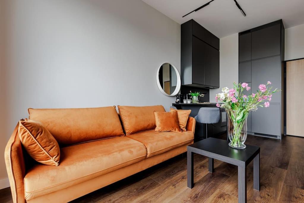 Business With 1 Bedroom By Ecru Wwa81 Apartment