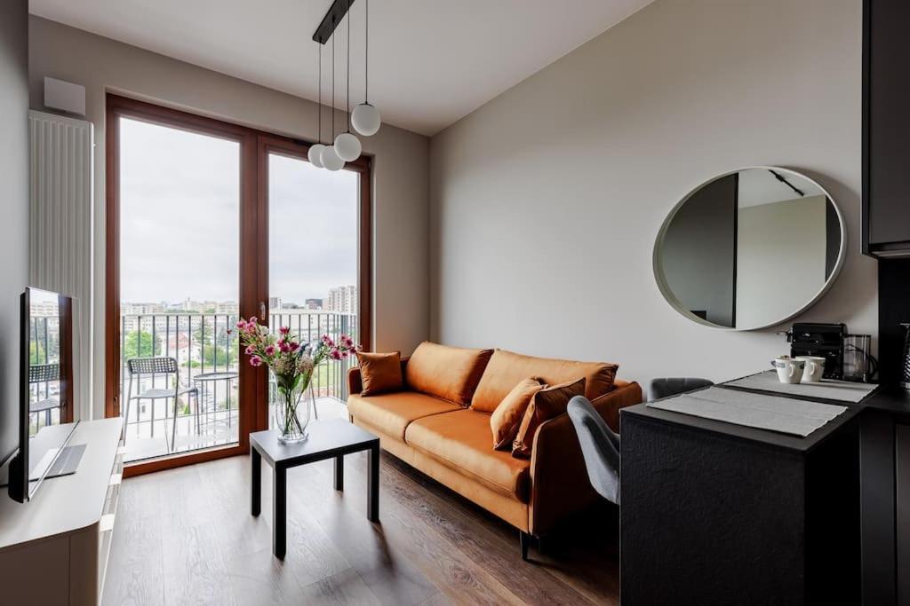 Business With 1 Bedroom By Ecru Wwa81 Apartment