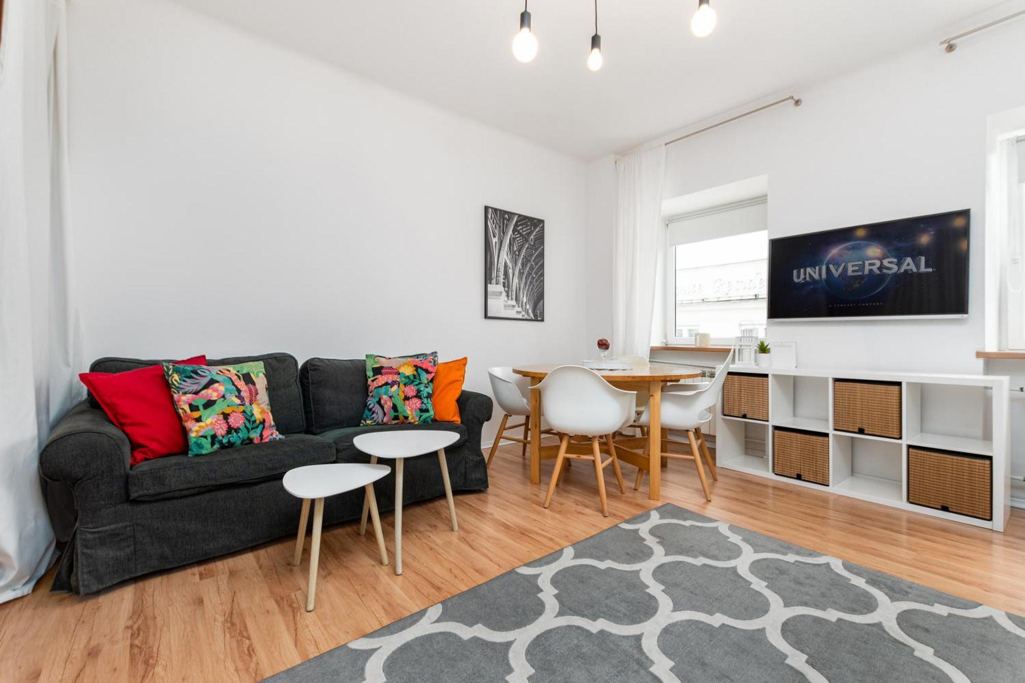 Apartment Chmielna 2 By Your Freedom *