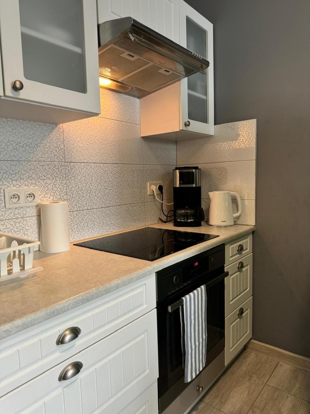 Metro Slodowiec Free Parking Apartment