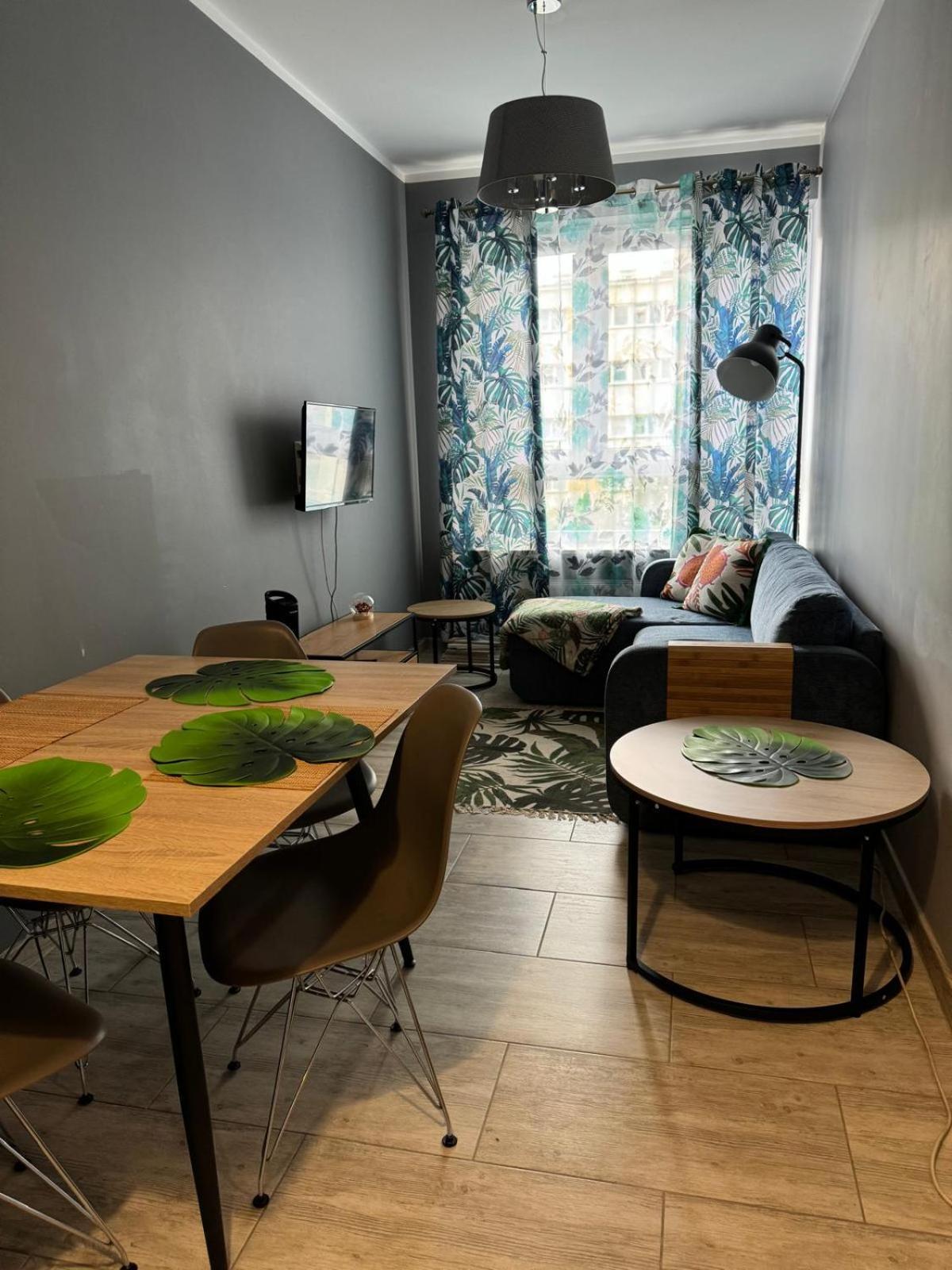 Metro Slodowiec Free Parking Apartment Warsaw