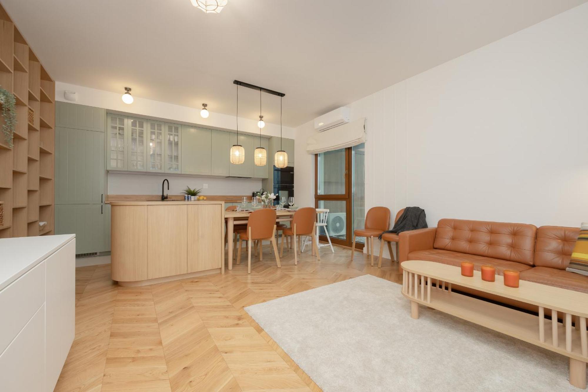 Wilanow Family With Parking & Gym By Renters Prestige