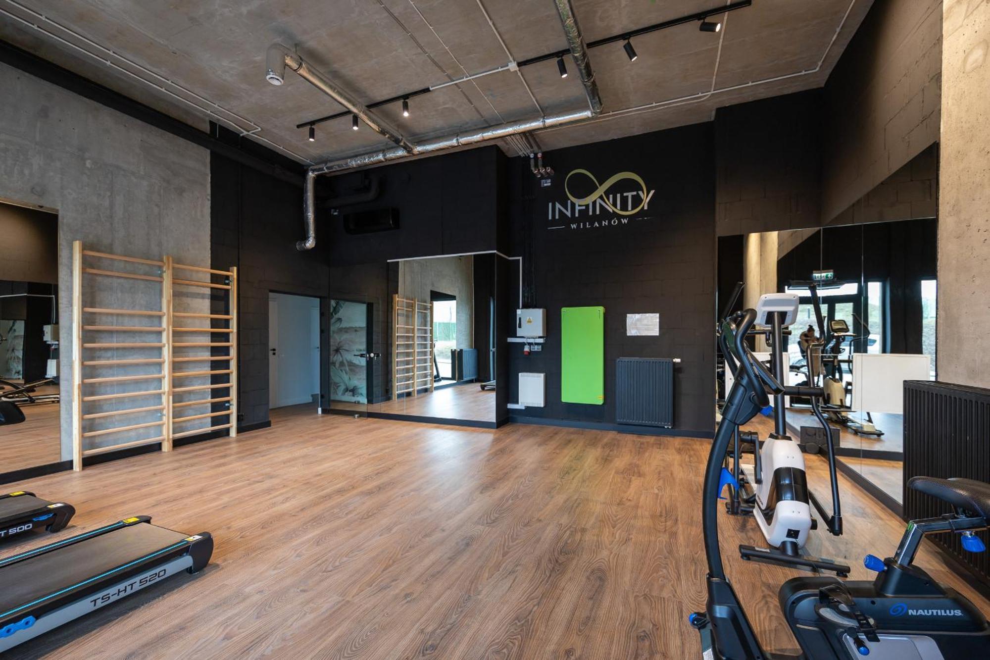 Apartment Wilanow Family With Parking & Gym By Renters Prestige Warsaw