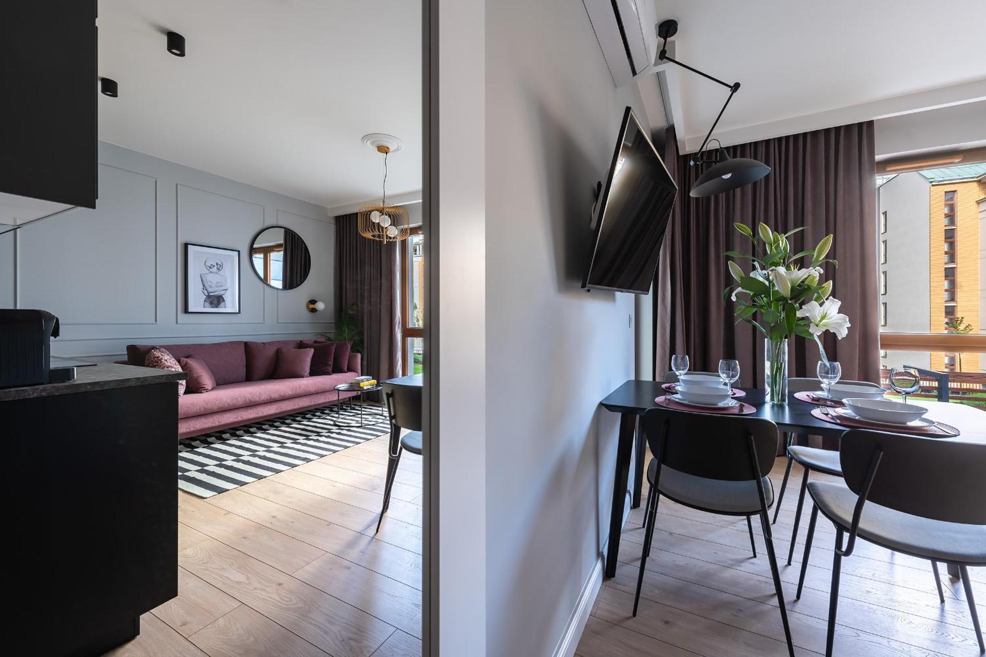 Apartment Yoursecondflat Grzybowska Metropoint *