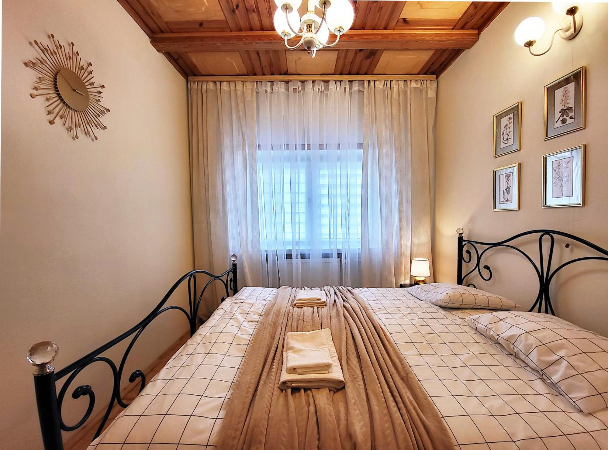 Husarska 60 Bed & Breakfast Warsaw