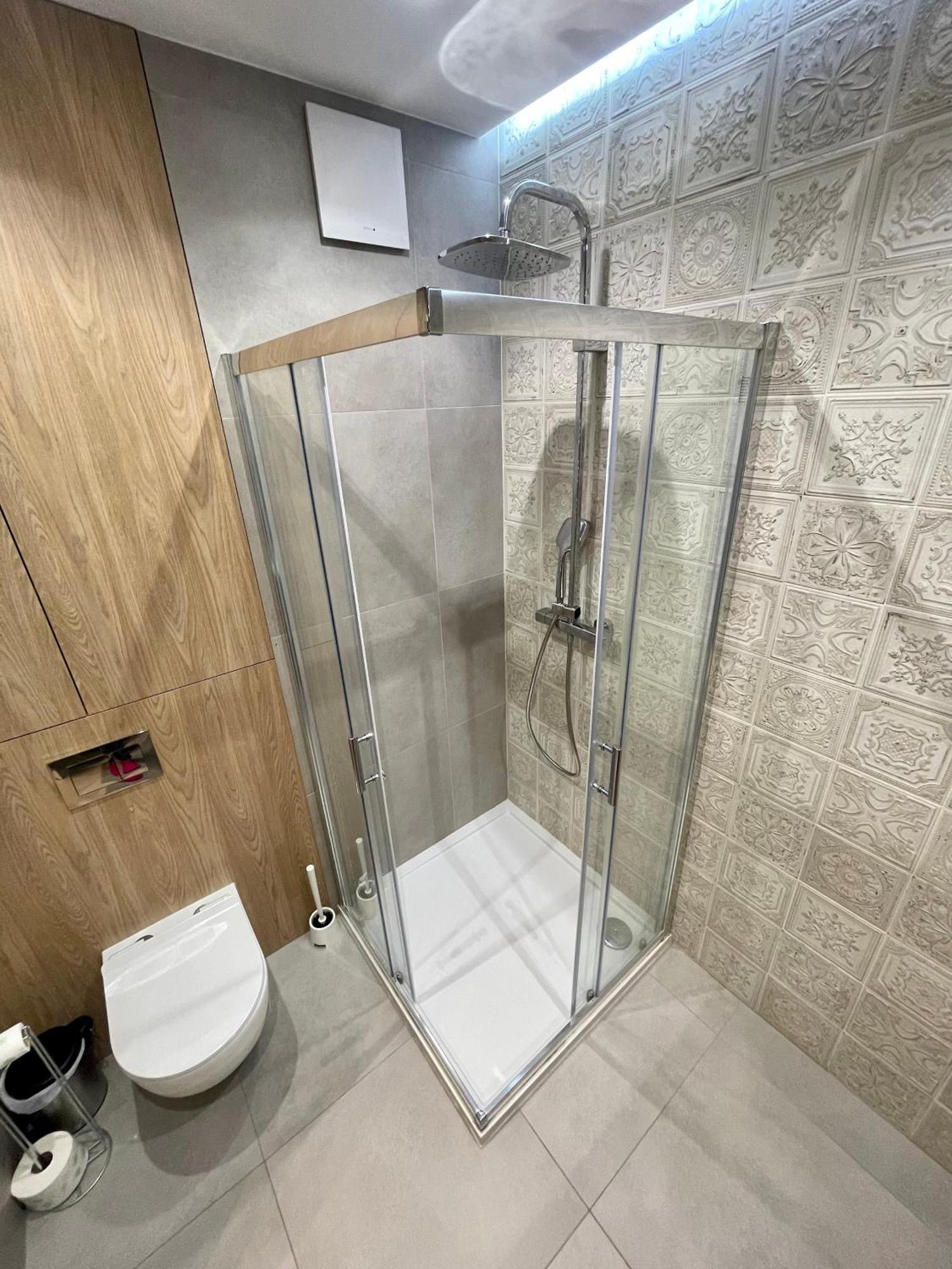 Apartament Time&house Pileckiego Przy Centrum Onkologi I Klinice Novum Apartament Na Wylacznosc Pokoj,sypialnia,lozko, Lazienka,kuchnia *