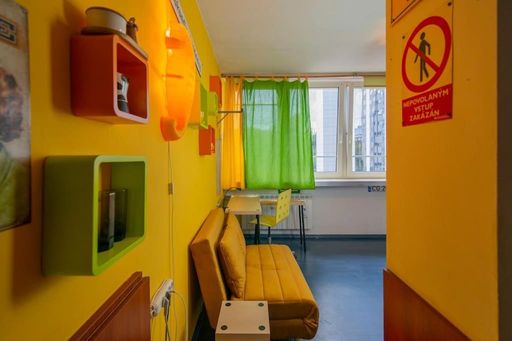 Colourful Space, So *