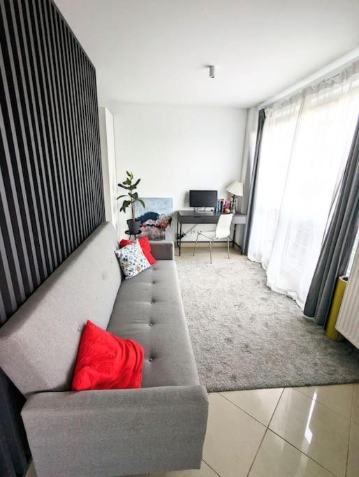 Relax Centrum Lux Mattress-bath-netflix Apartment
