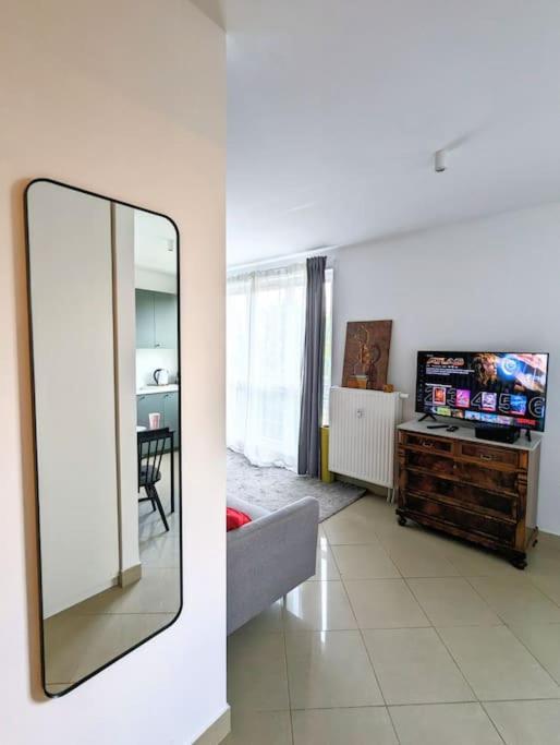 Apartment Relax Centrum Lux Mattress-bath-netflix