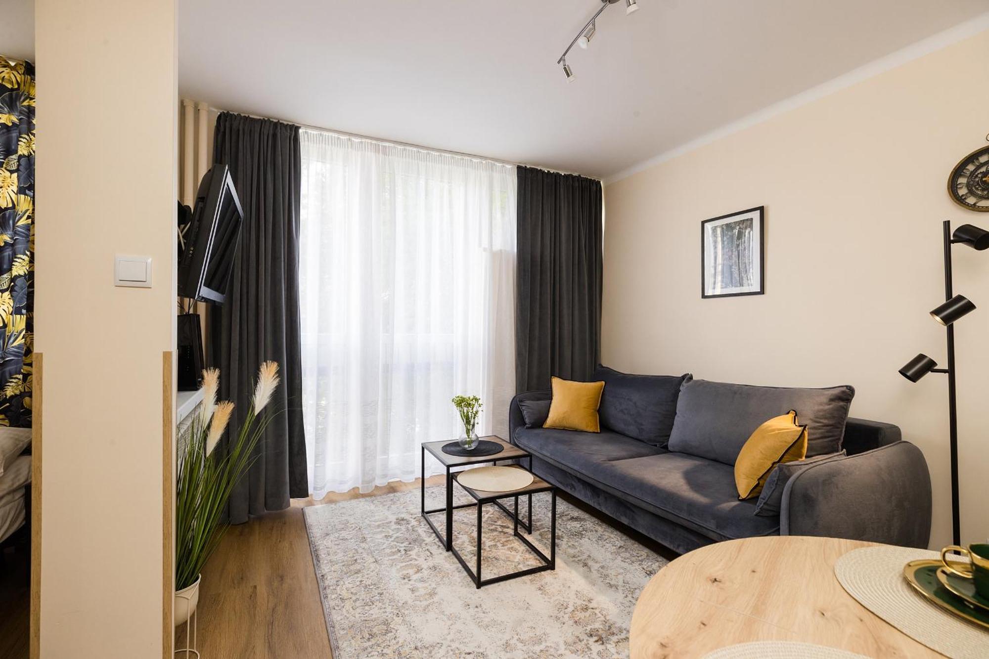 Shortstaypoland Chlodna B168 Apartment *