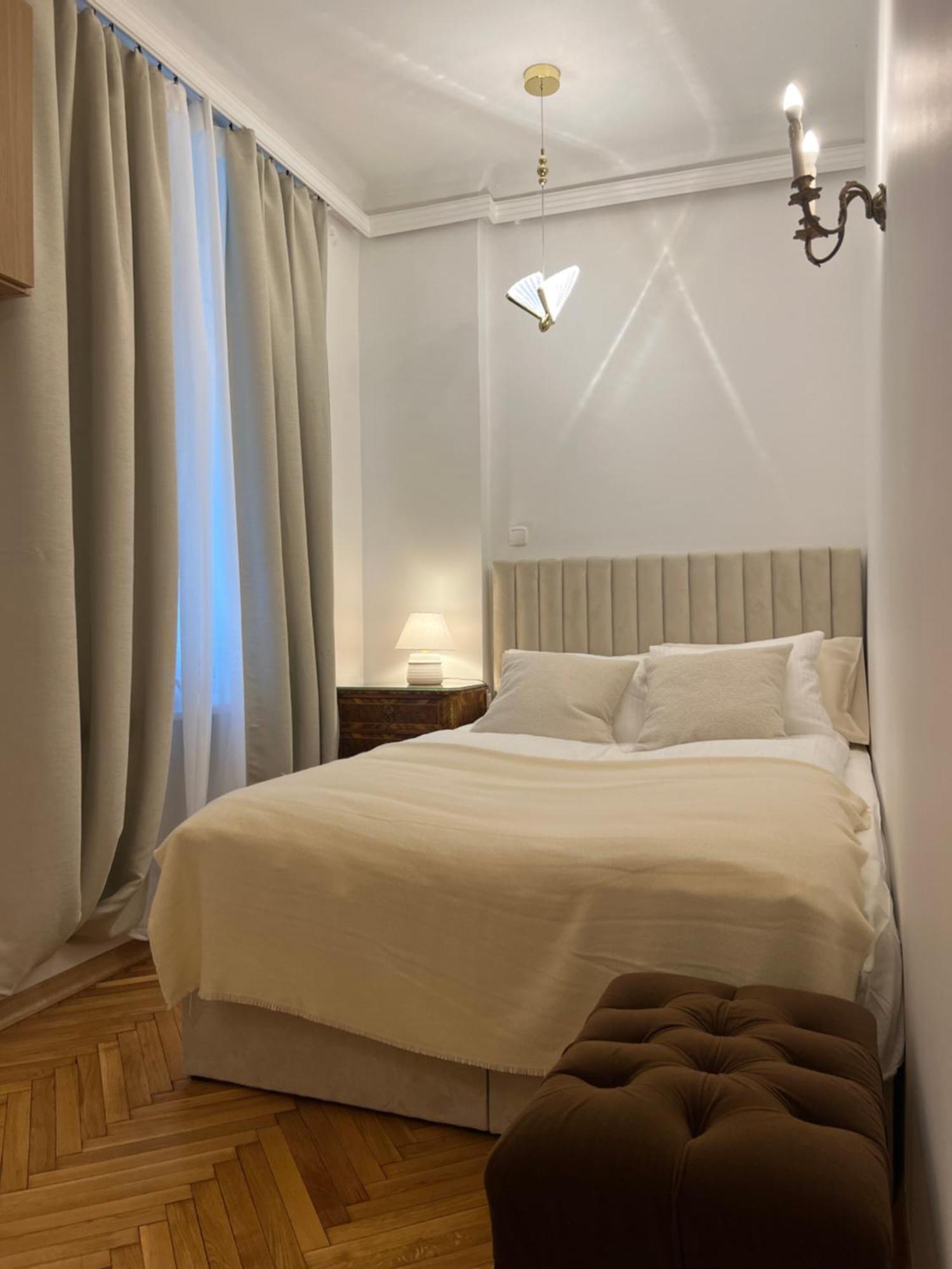 Constitution Corner Apartment Warsaw