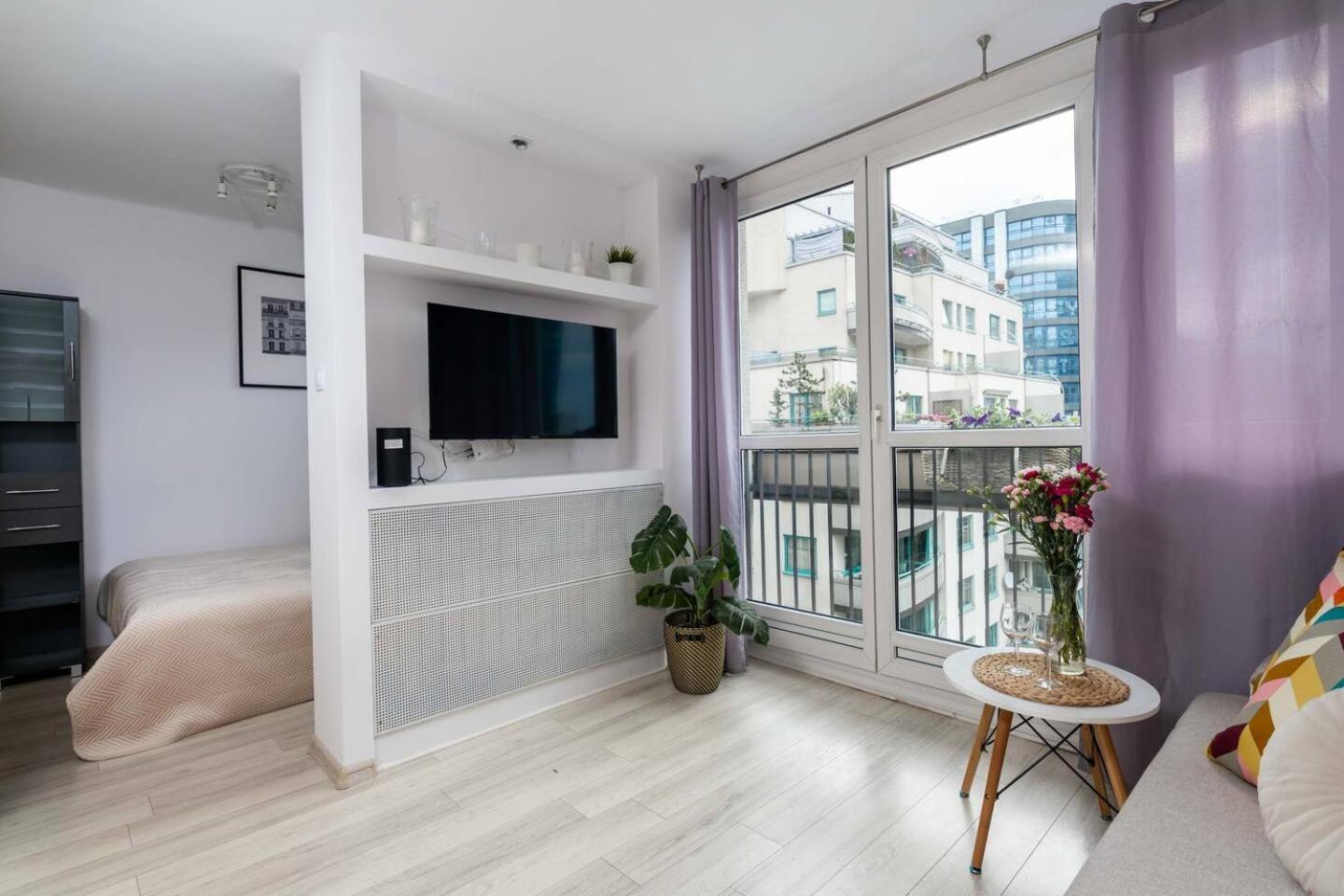 Lavender Centre Grzybowska Apartment *