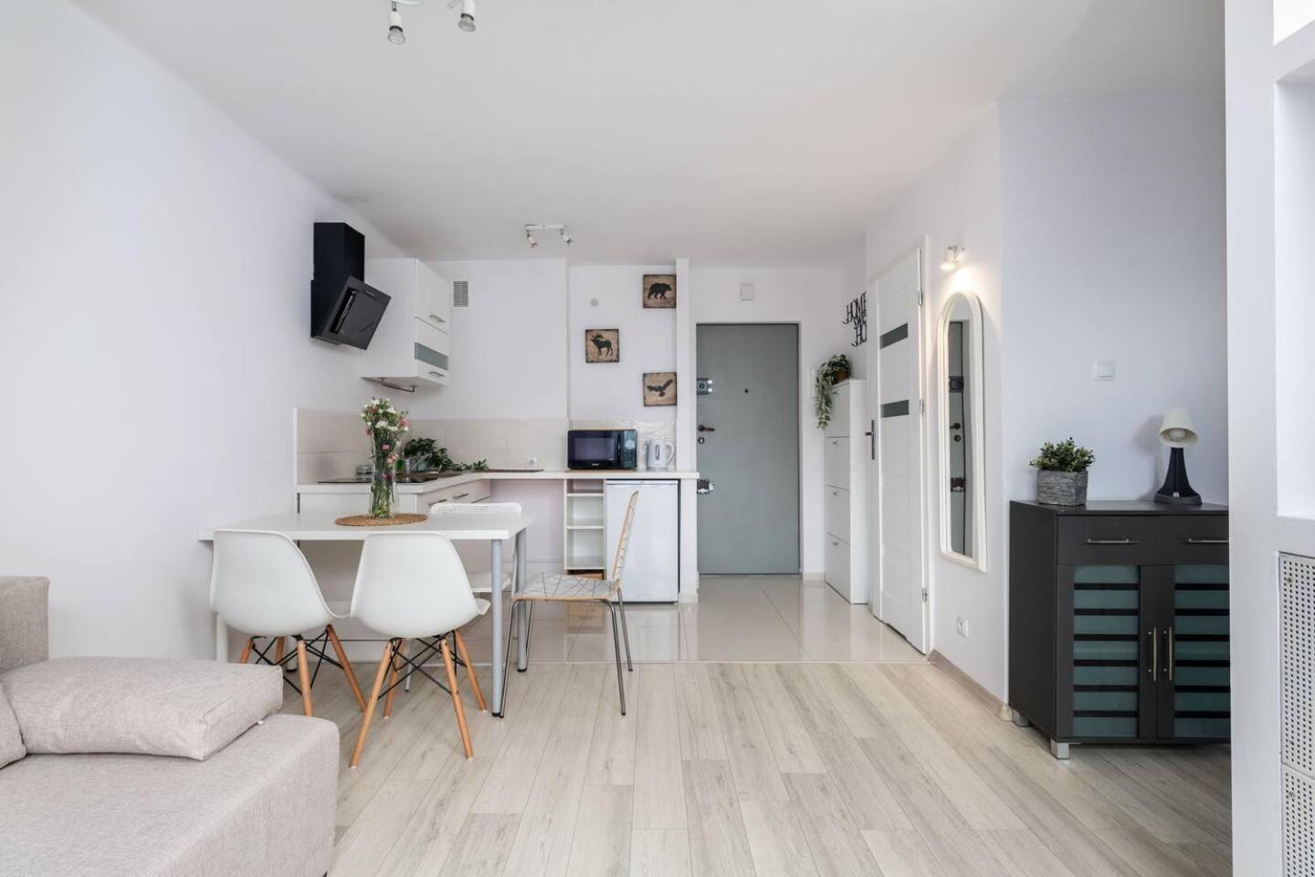 Lavender Centre Grzybowska Apartment *