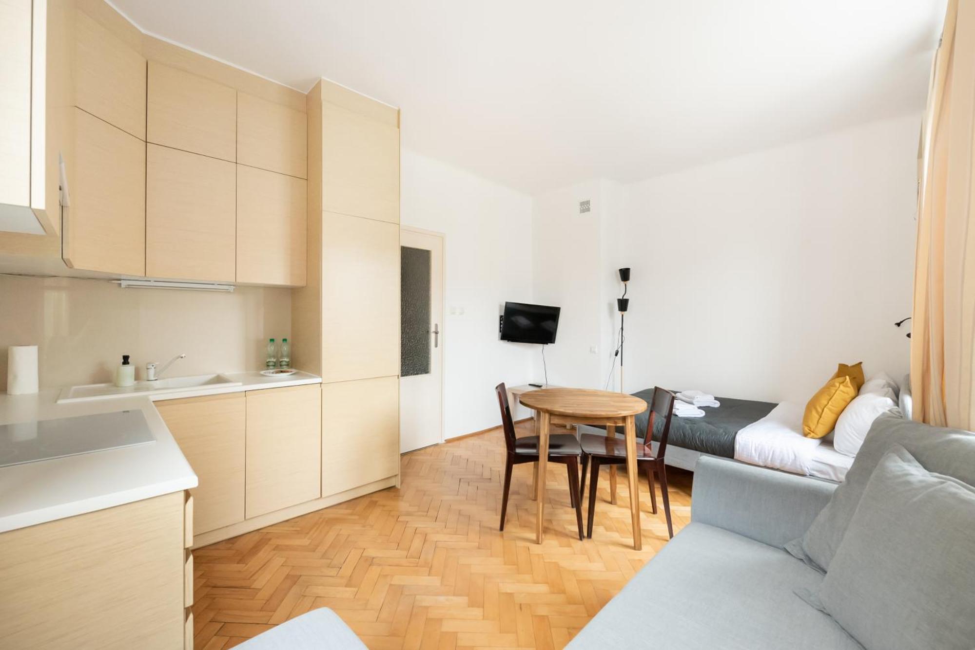 Plac Zbawiciela Comfy Studio * Warszawa