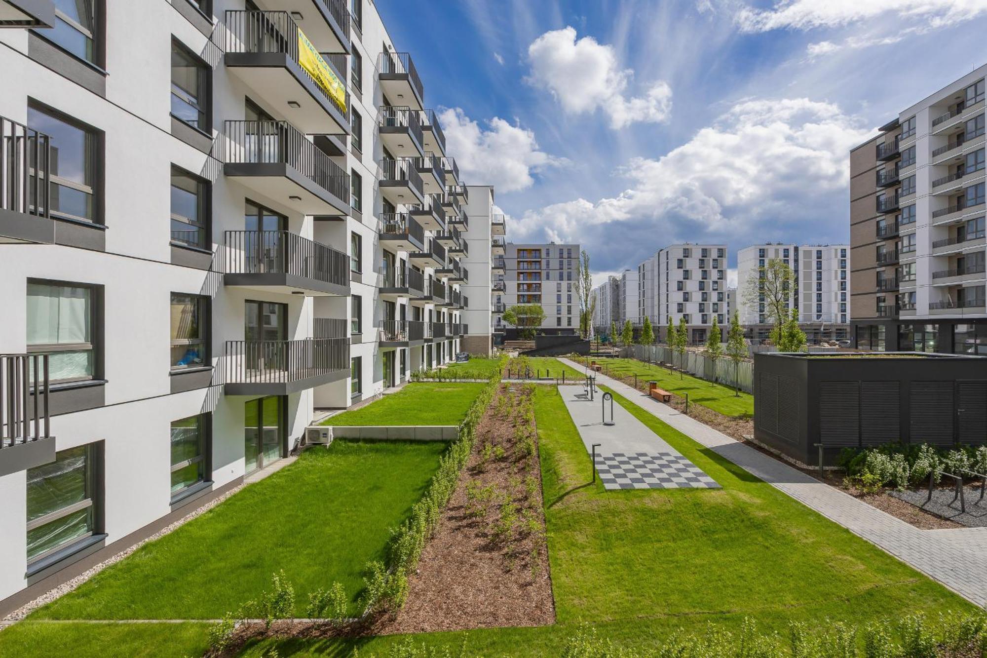 Herbu Oksza Elegant With Parking By Renters Apartament Warszawa