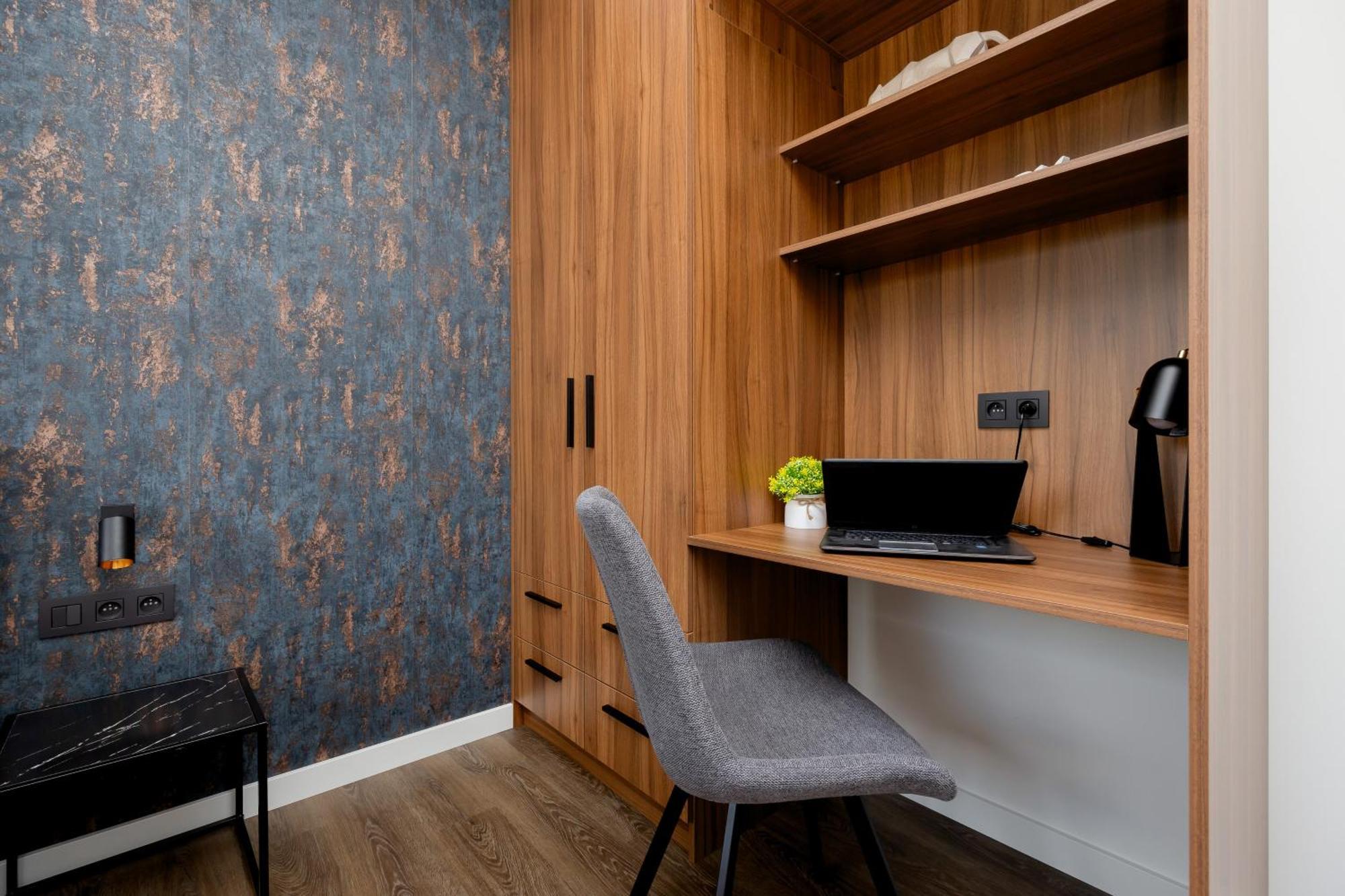 Ludwiki Z Parkingiem By Renters * Warsaw