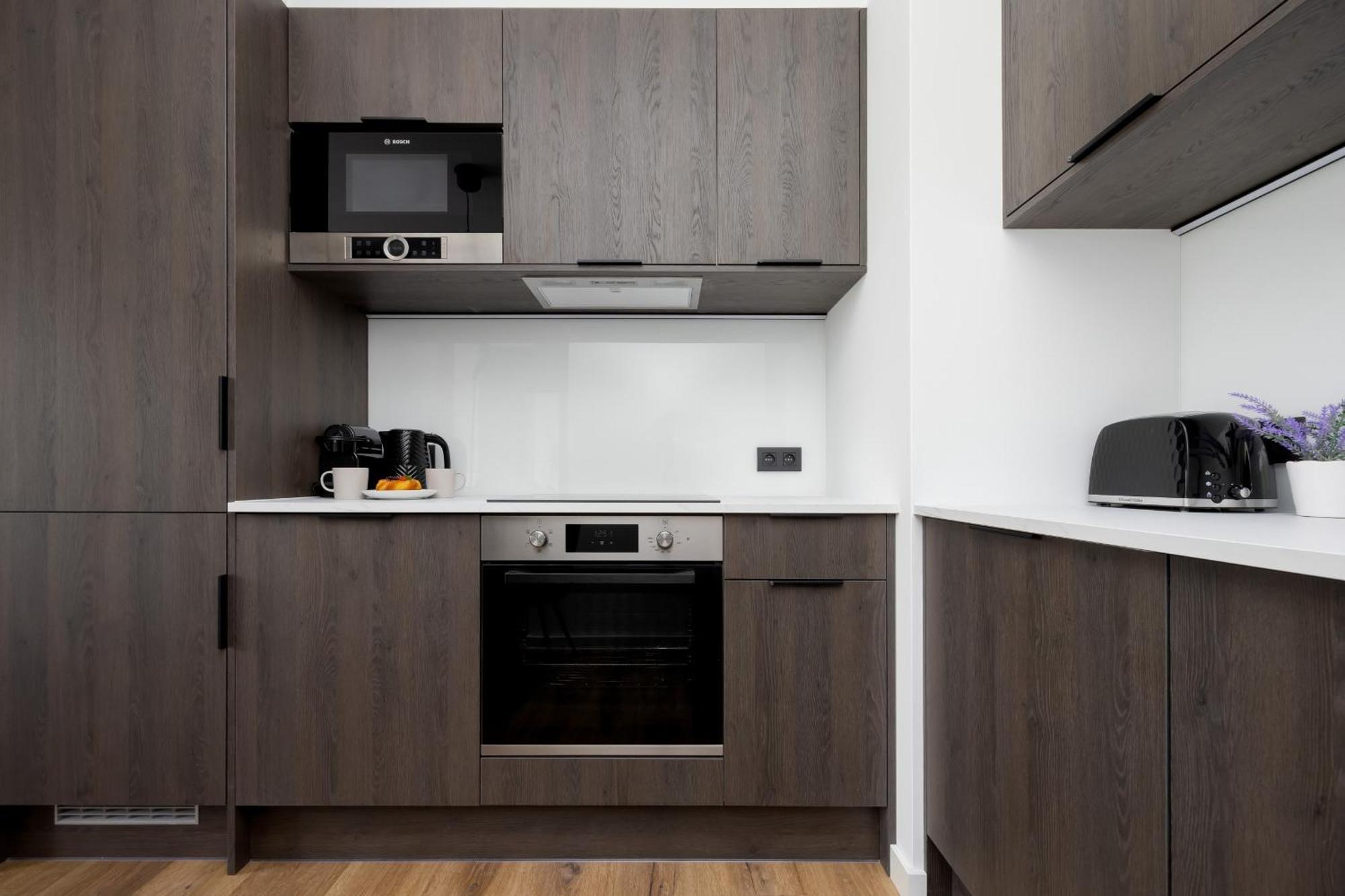 Ludwiki Z Parkingiem By Renters * Warsaw