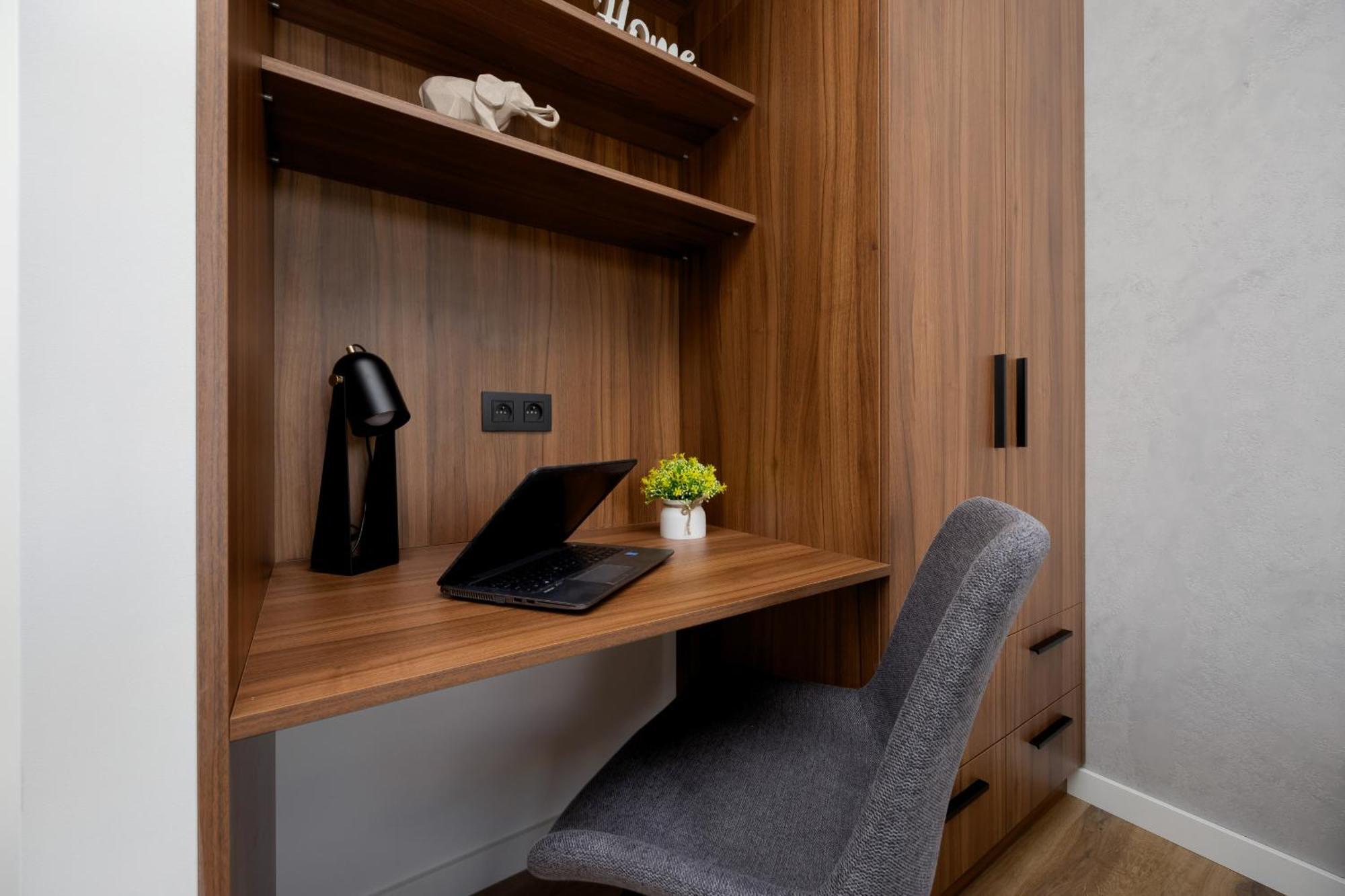 Apartment Ludwiki Z Parkingiem By Renters Warsaw