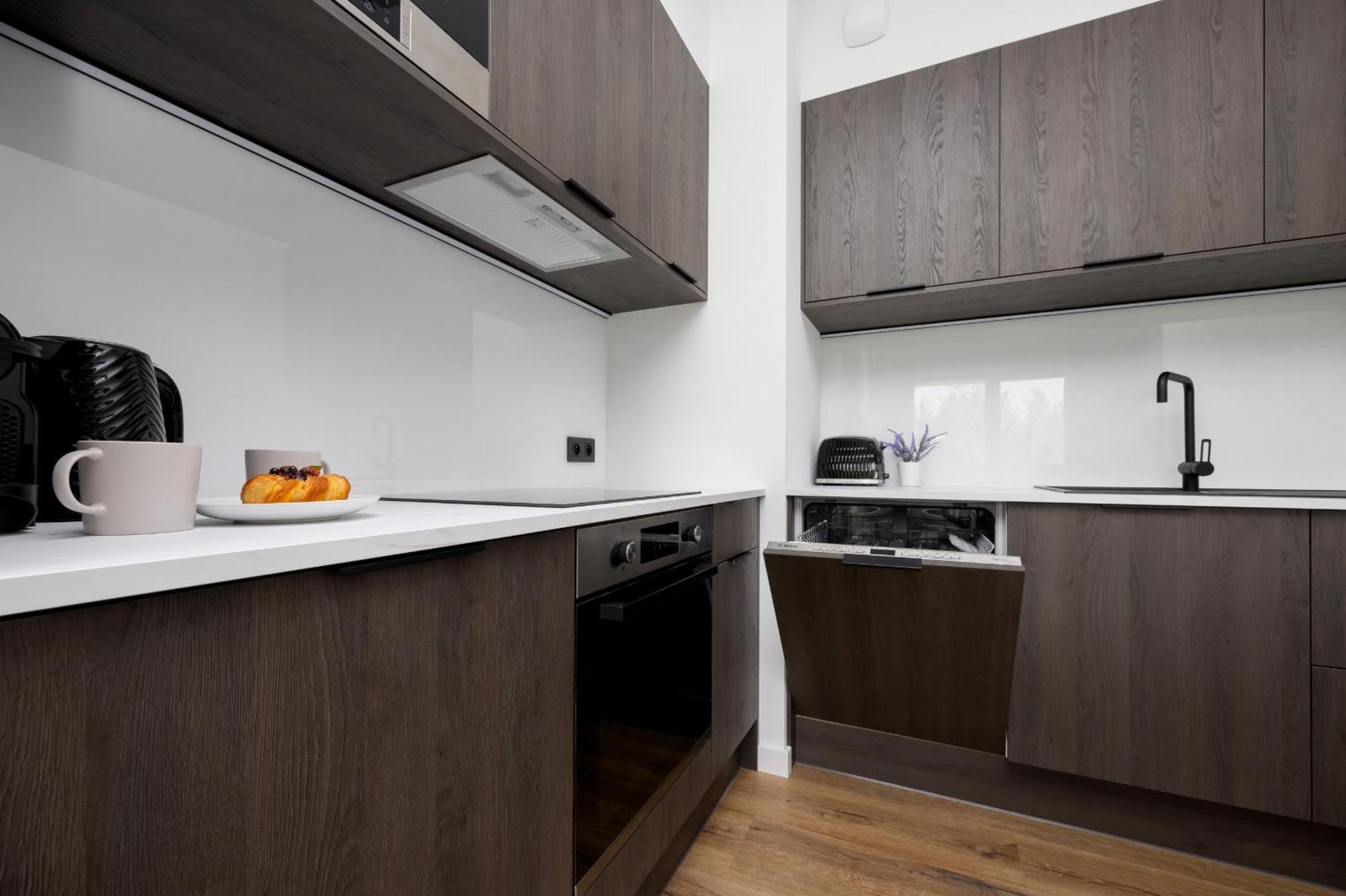 Ludwiki Z Parkingiem By Renters Warsaw