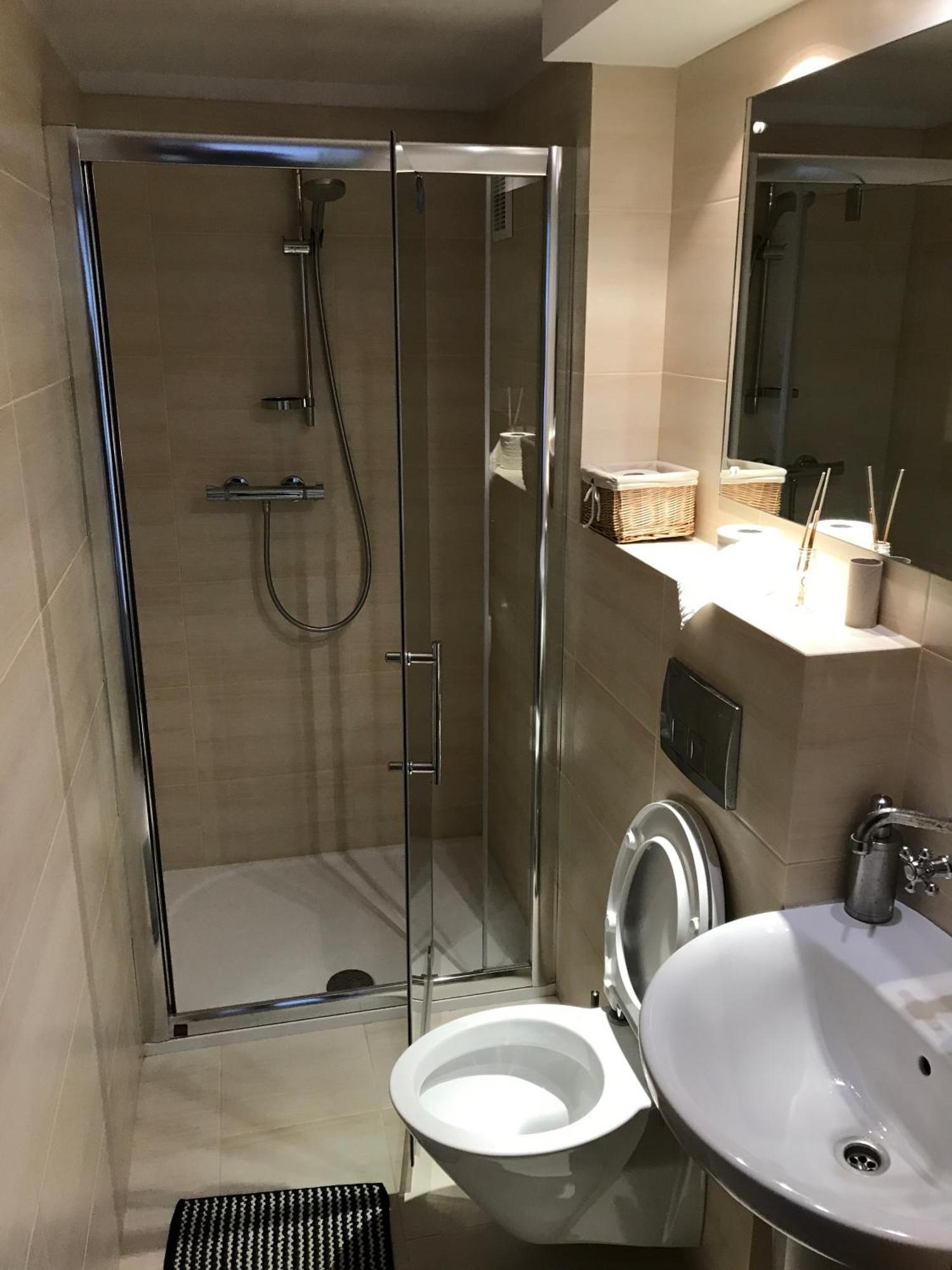 Apartment Prywatny Apartament Dla 6 Os - Plac Konstytucji 6