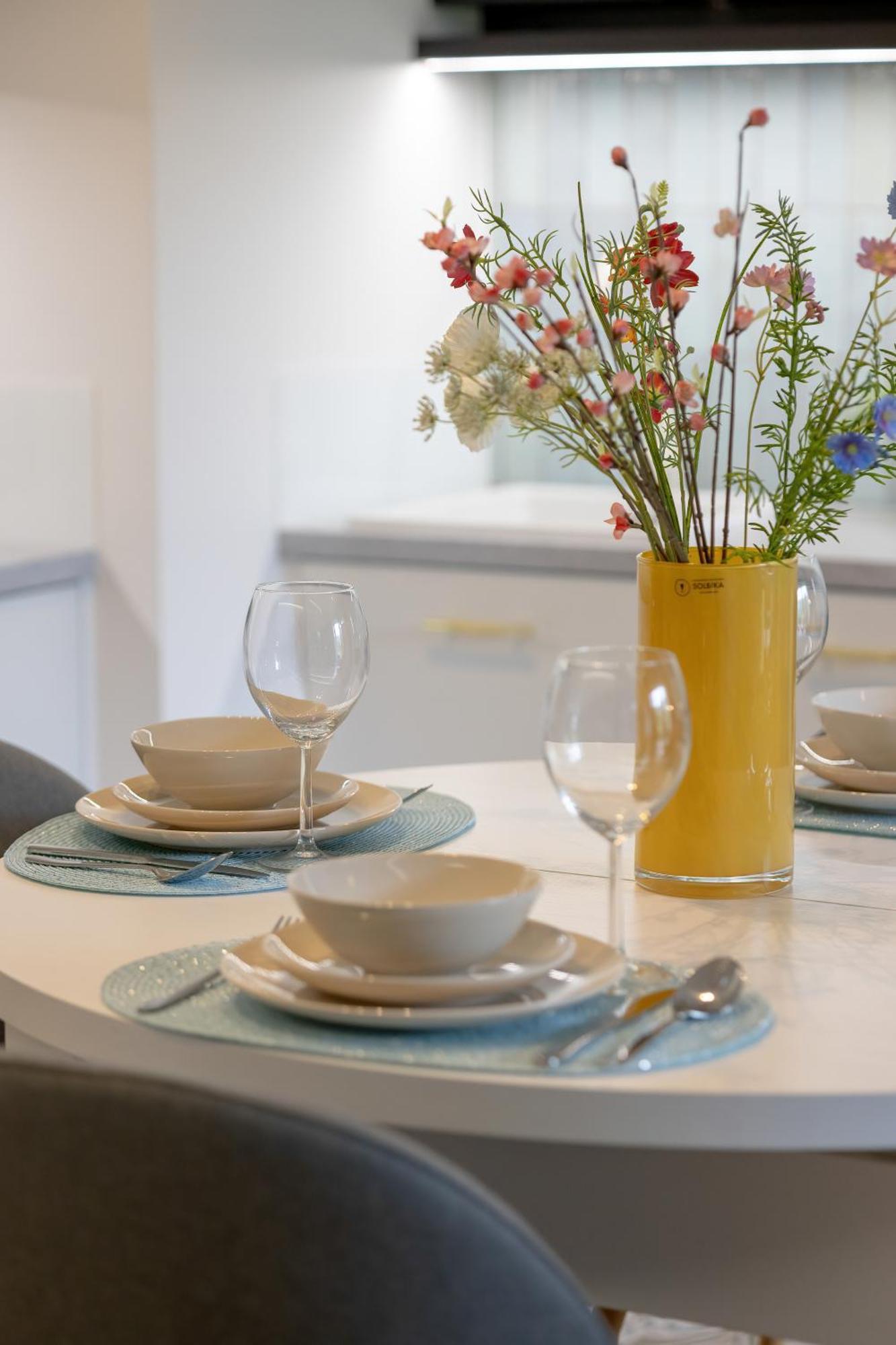 Apartamento Nowoczesne Z Balkonem Kolejowa Nu Wola By Renters Varsóvia