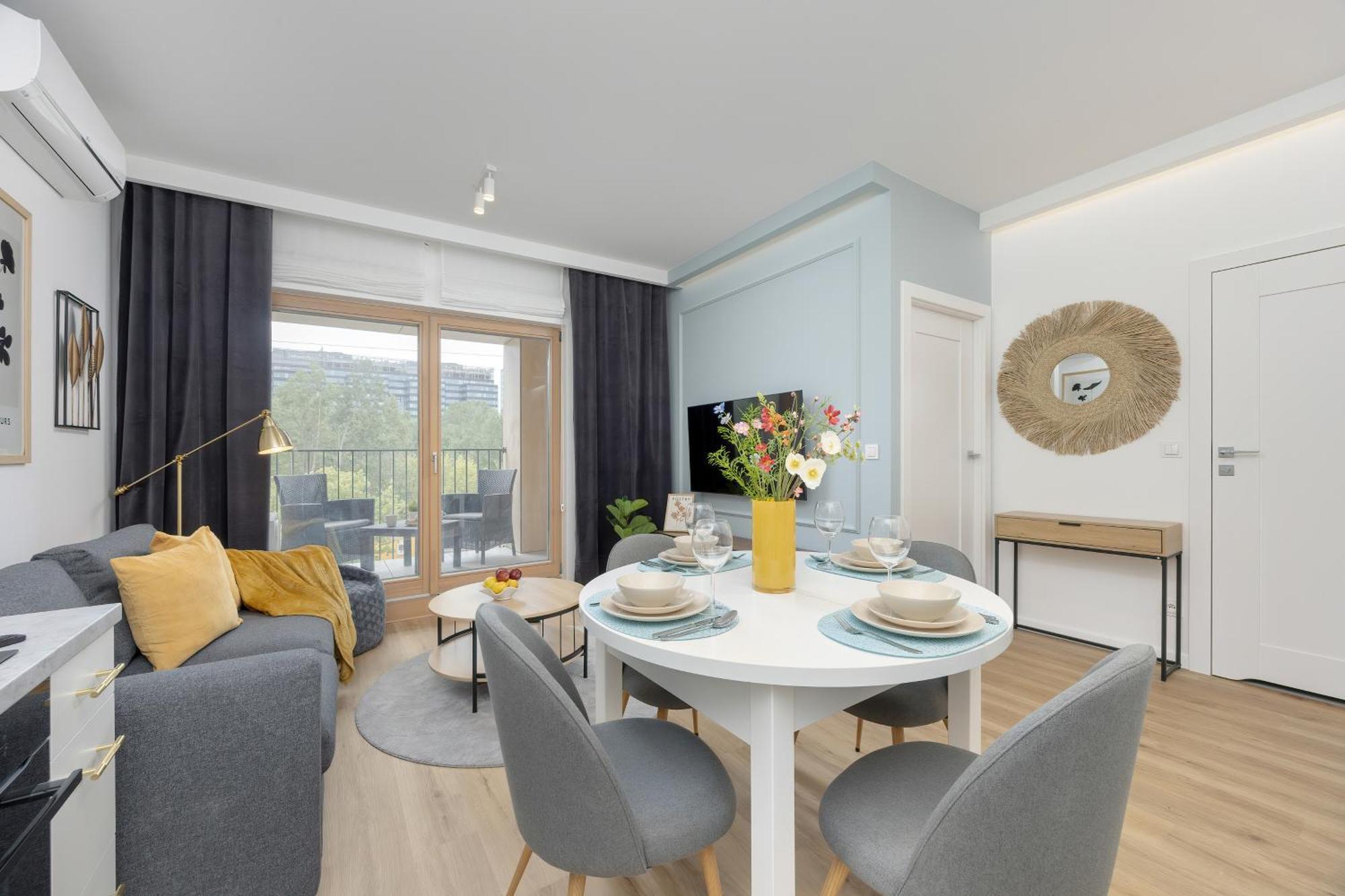 Nowoczesne Z Balkonem Kolejowa Nu Wola By Renters Apartamento *