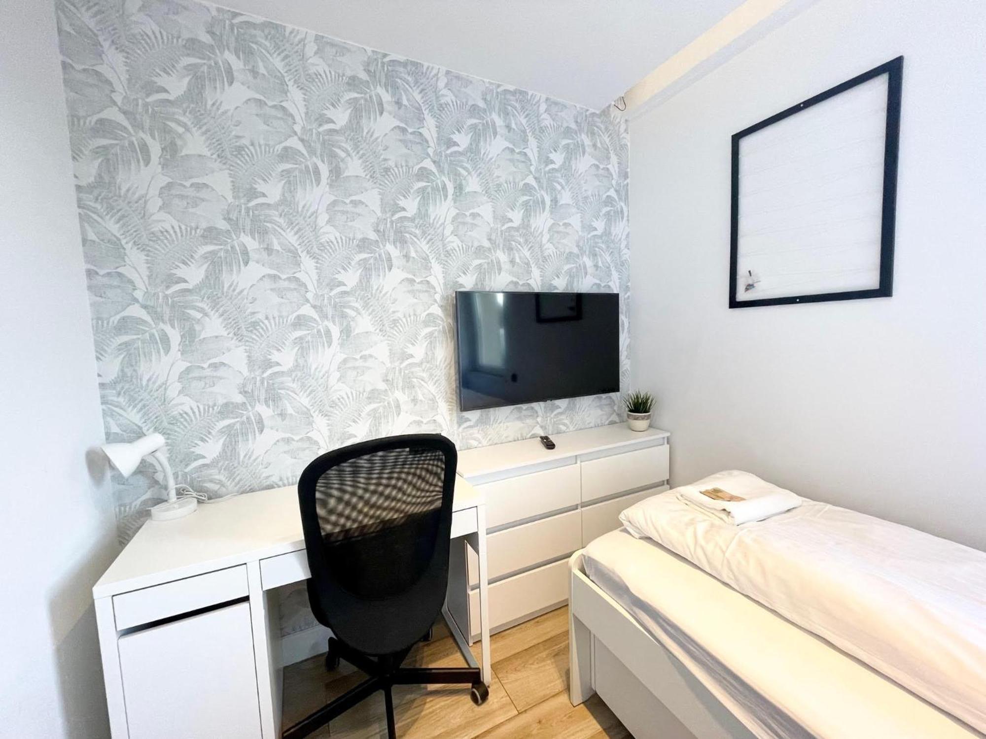 Apartment To Host - Old Town *