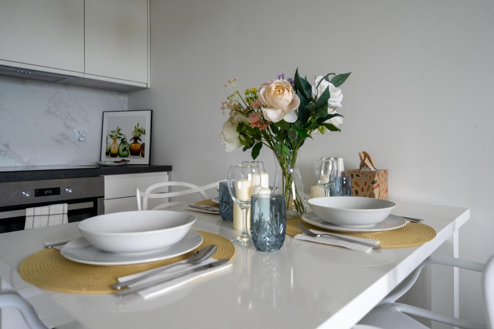 Apartament Srodmiescie - 8th Floor, Workspace, Tram - By Rentujemy Warszawa