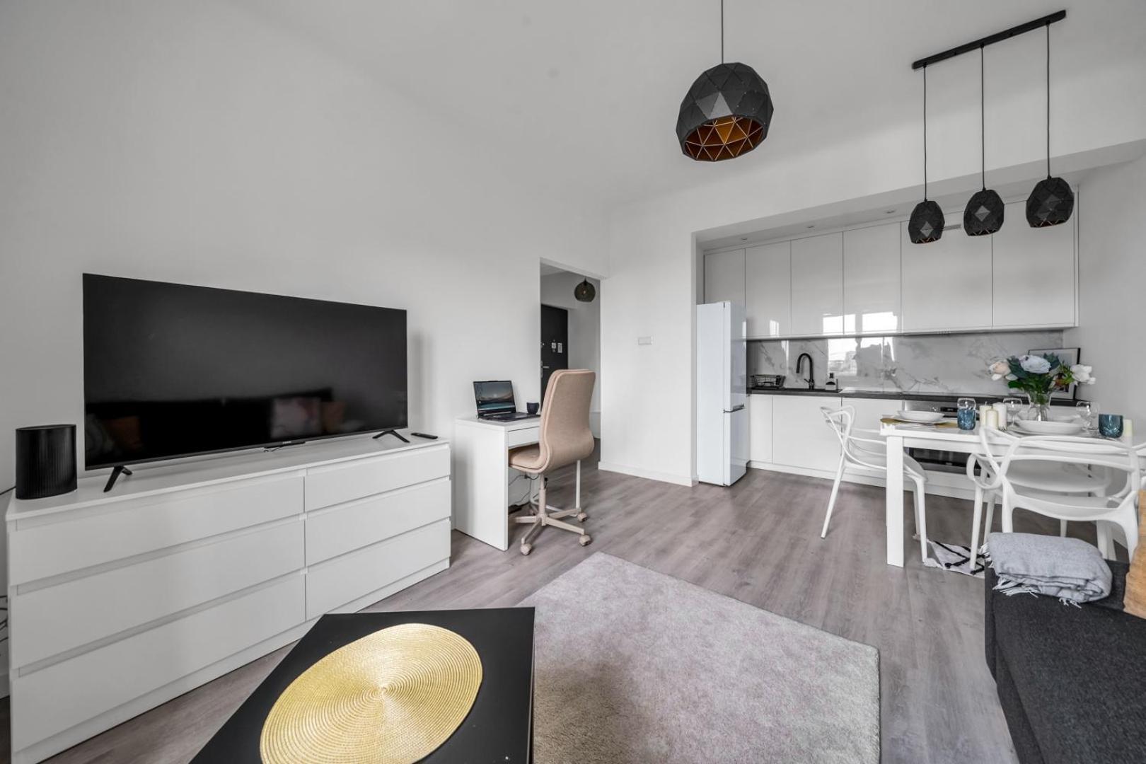 Apartament Srodmiescie - 8th Floor, Workspace, Tram - By Rentujemy Warszawa