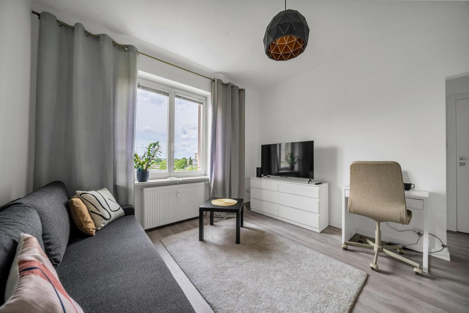 Apartment Srodmiescie - 8th Floor, Workspace, Tram - By Rentujemy