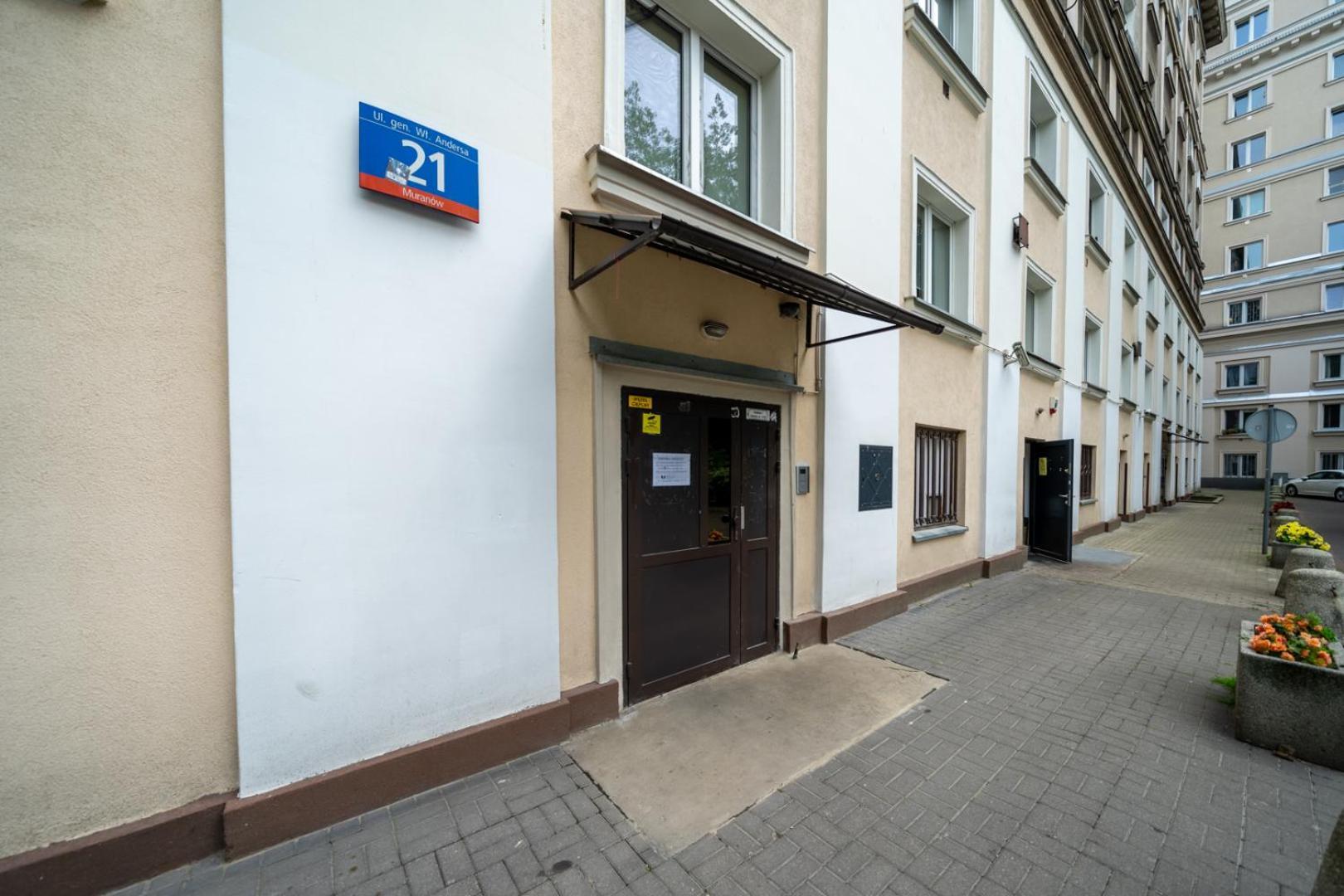 Apartment Srodmiescie - 8th Floor, Workspace, Tram - By Rentujemy *