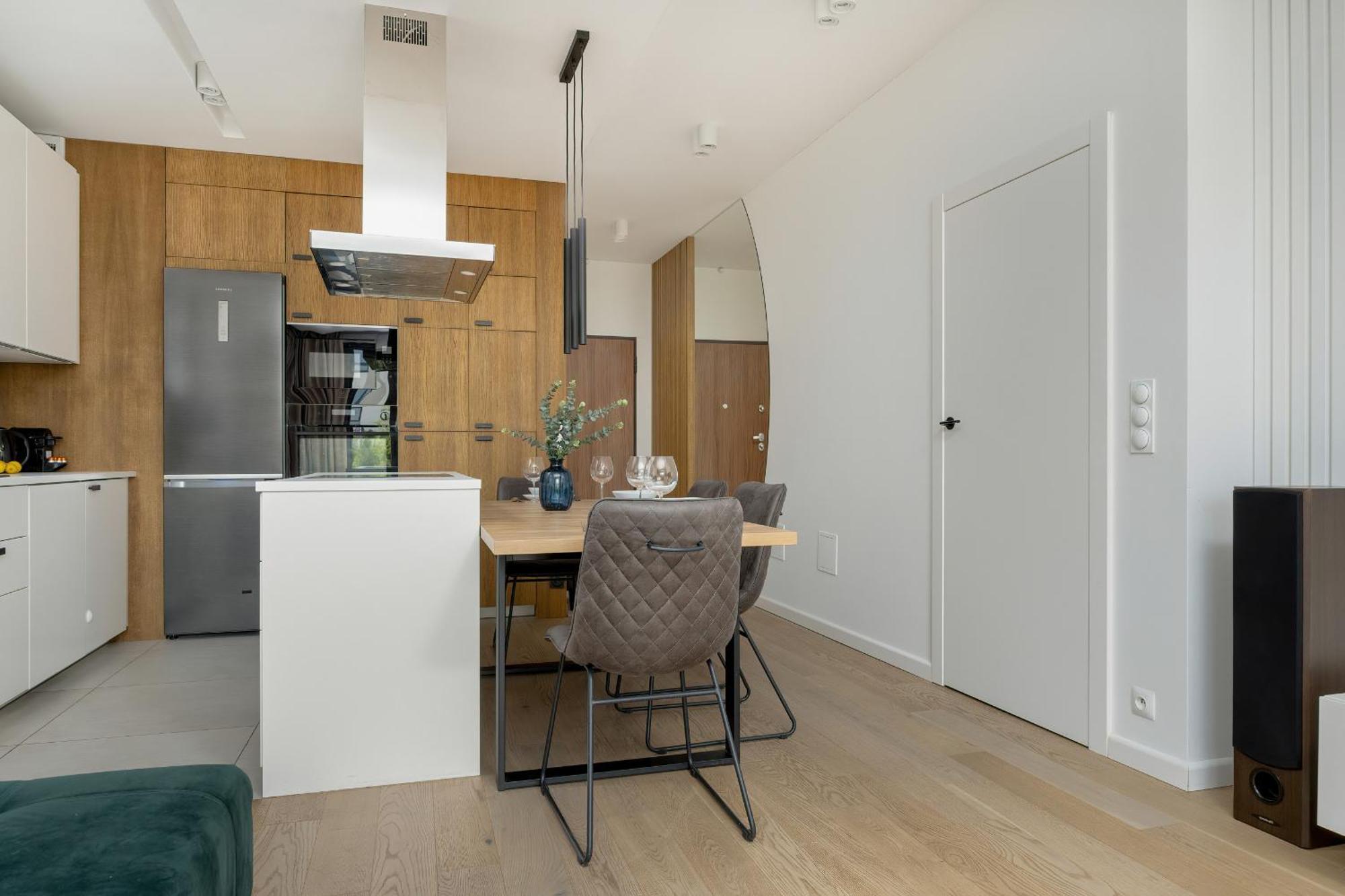 Spacious Family With Garden & Parking By Renters * Warsaw