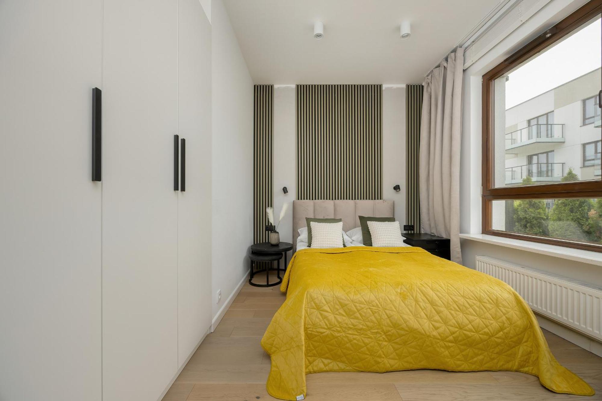 Apartment Spacious Family With Garden & Parking By Renters Warsaw