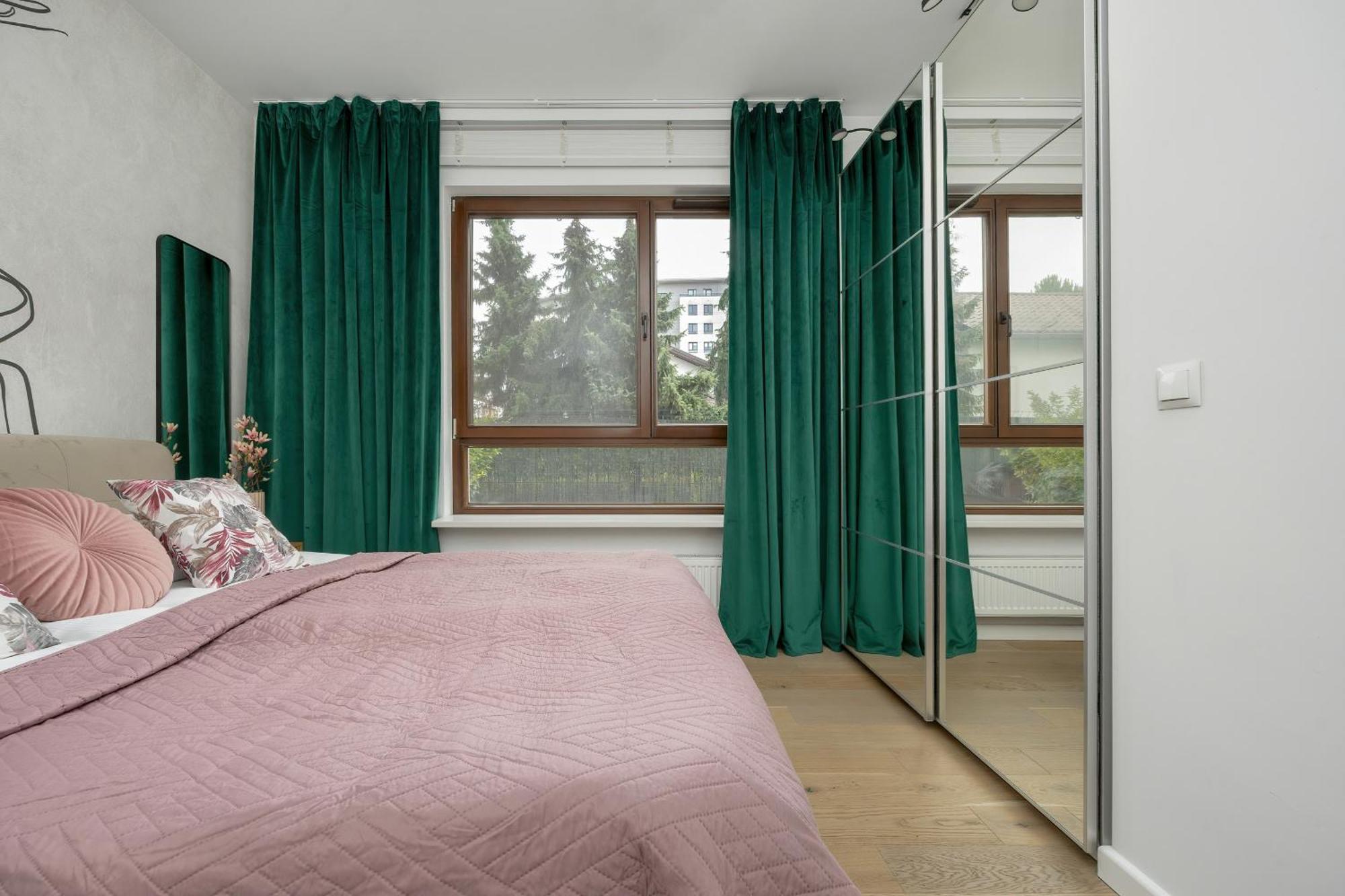 Spacious Family With Garden & Parking By Renters *