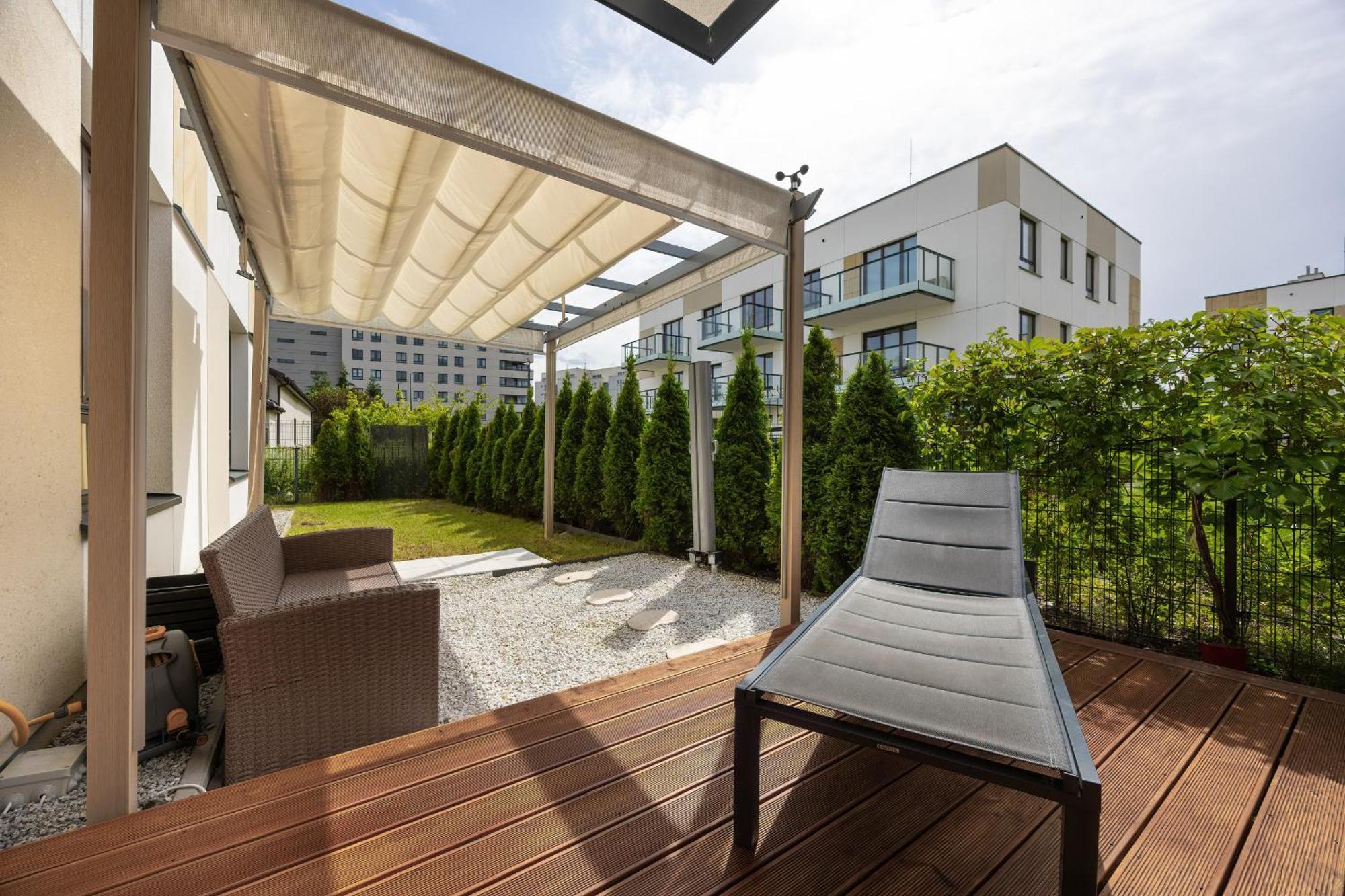 Spacious Family With Garden & Parking By Renters Warsaw
