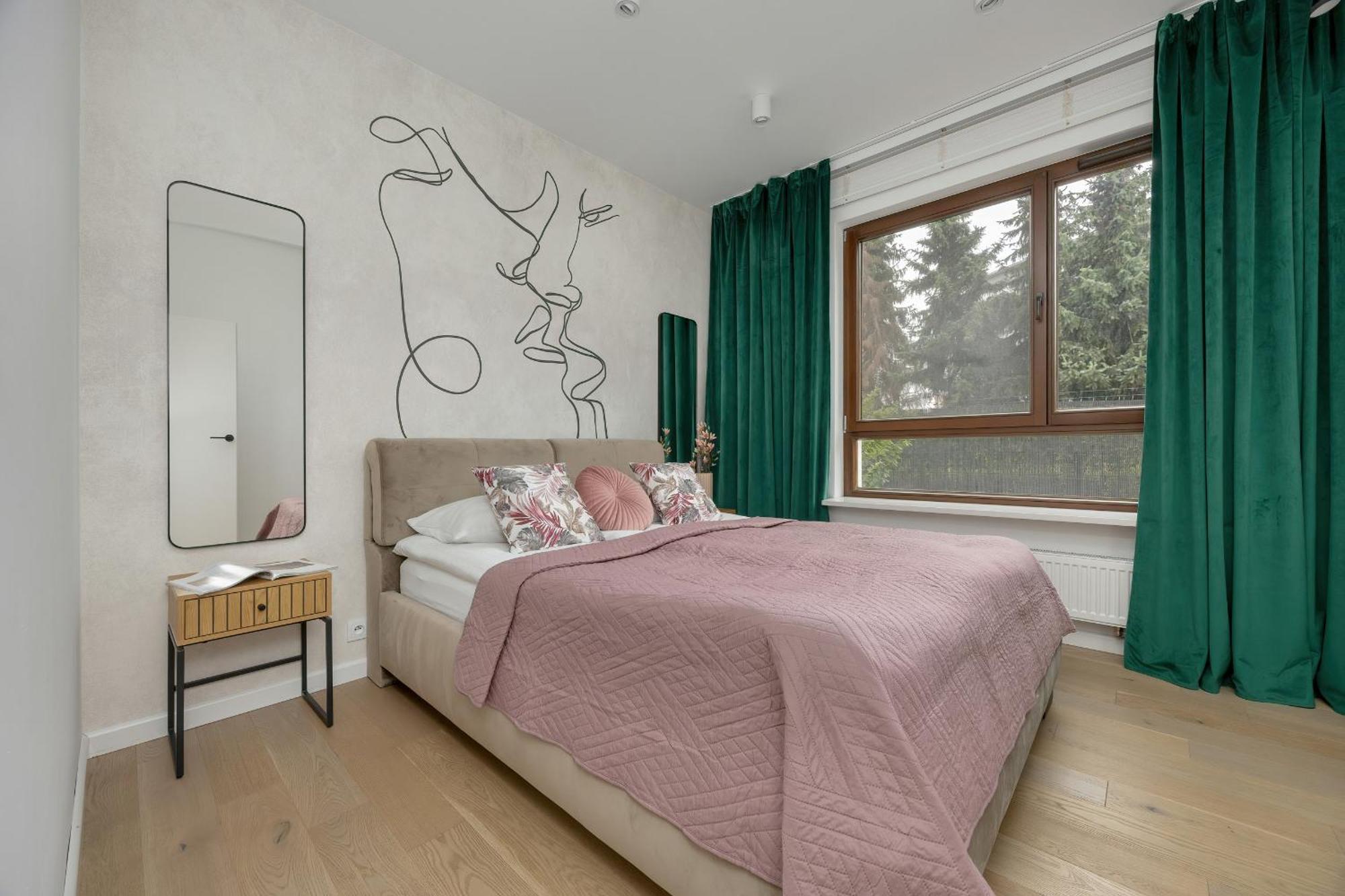 Apartment Spacious Family With Garden & Parking By Renters
