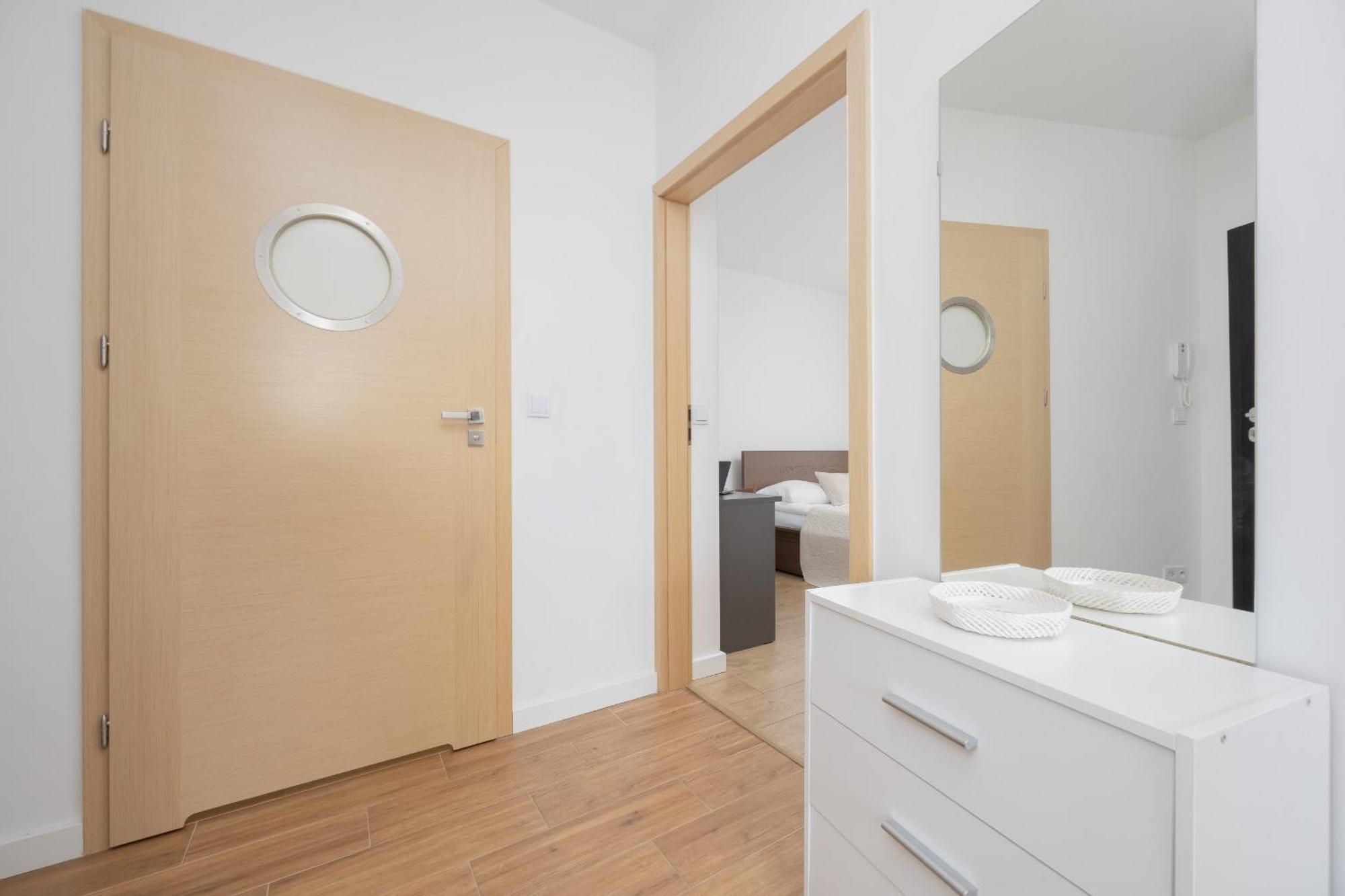 Sloneczny Z Parkingiem By Renters * Warsaw