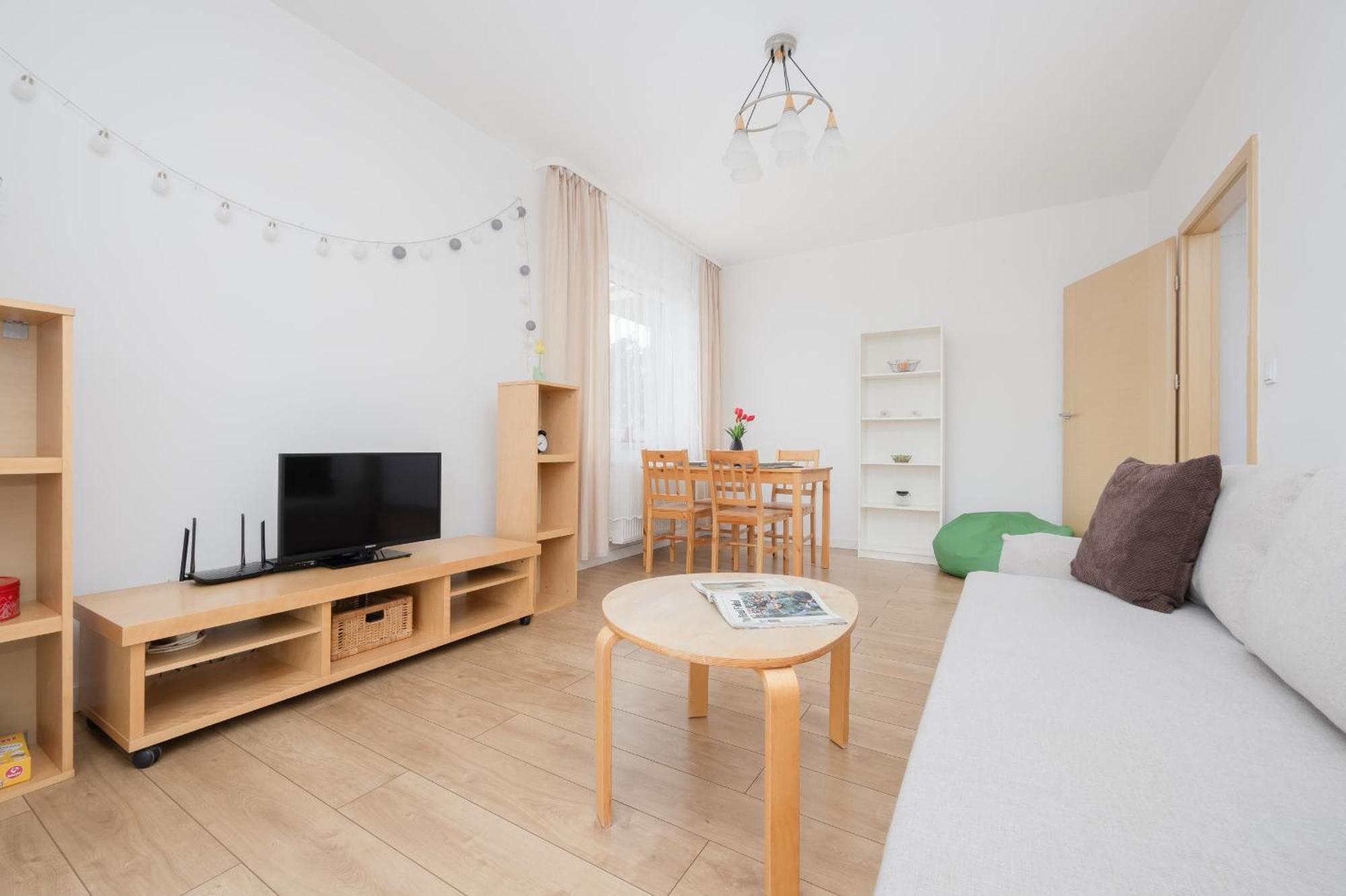 Sloneczny Z Parkingiem By Renters Apartment *